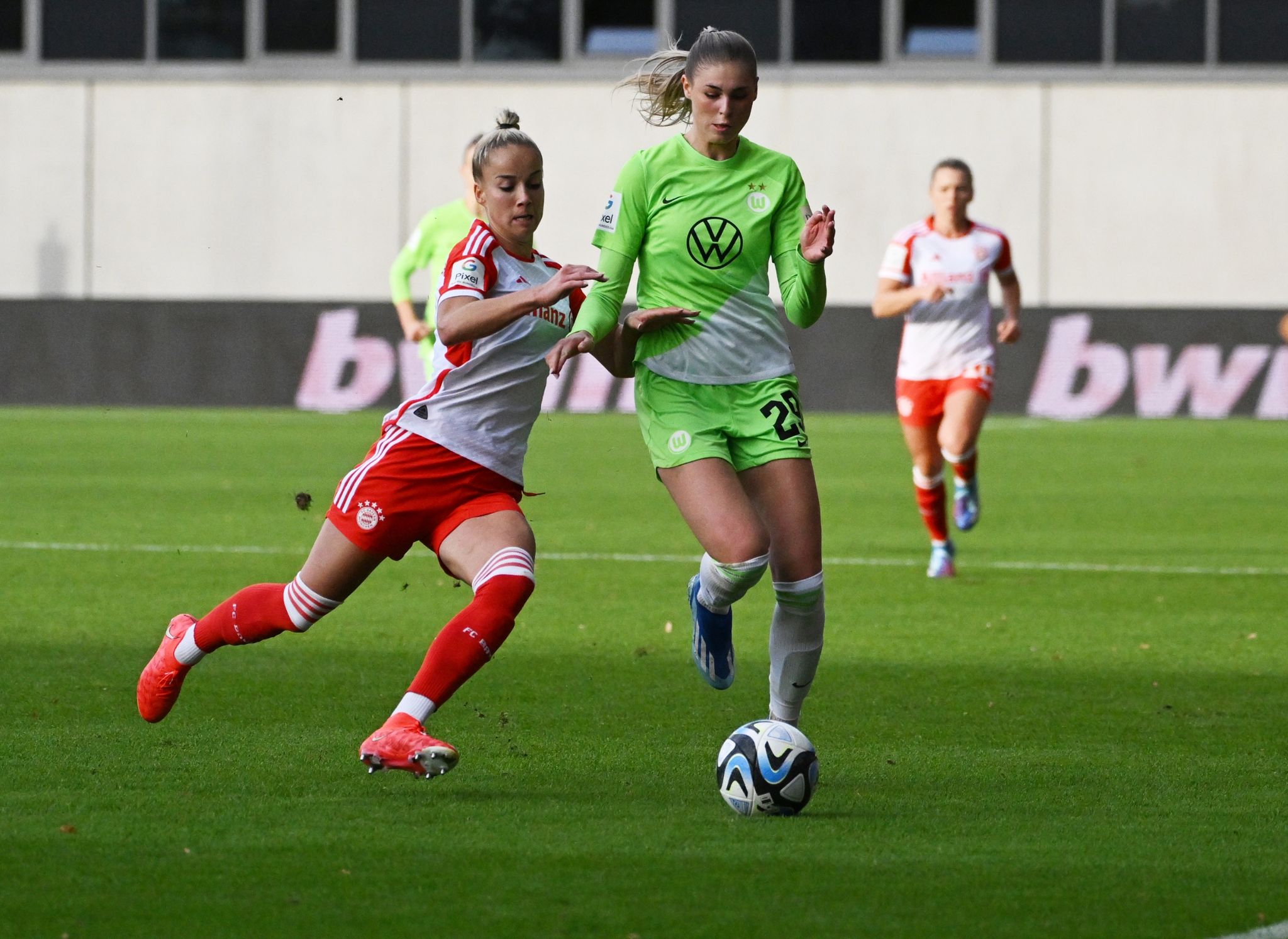 Berater: Nationalspielerin Brand bleibt beim VfL Wolfsburg