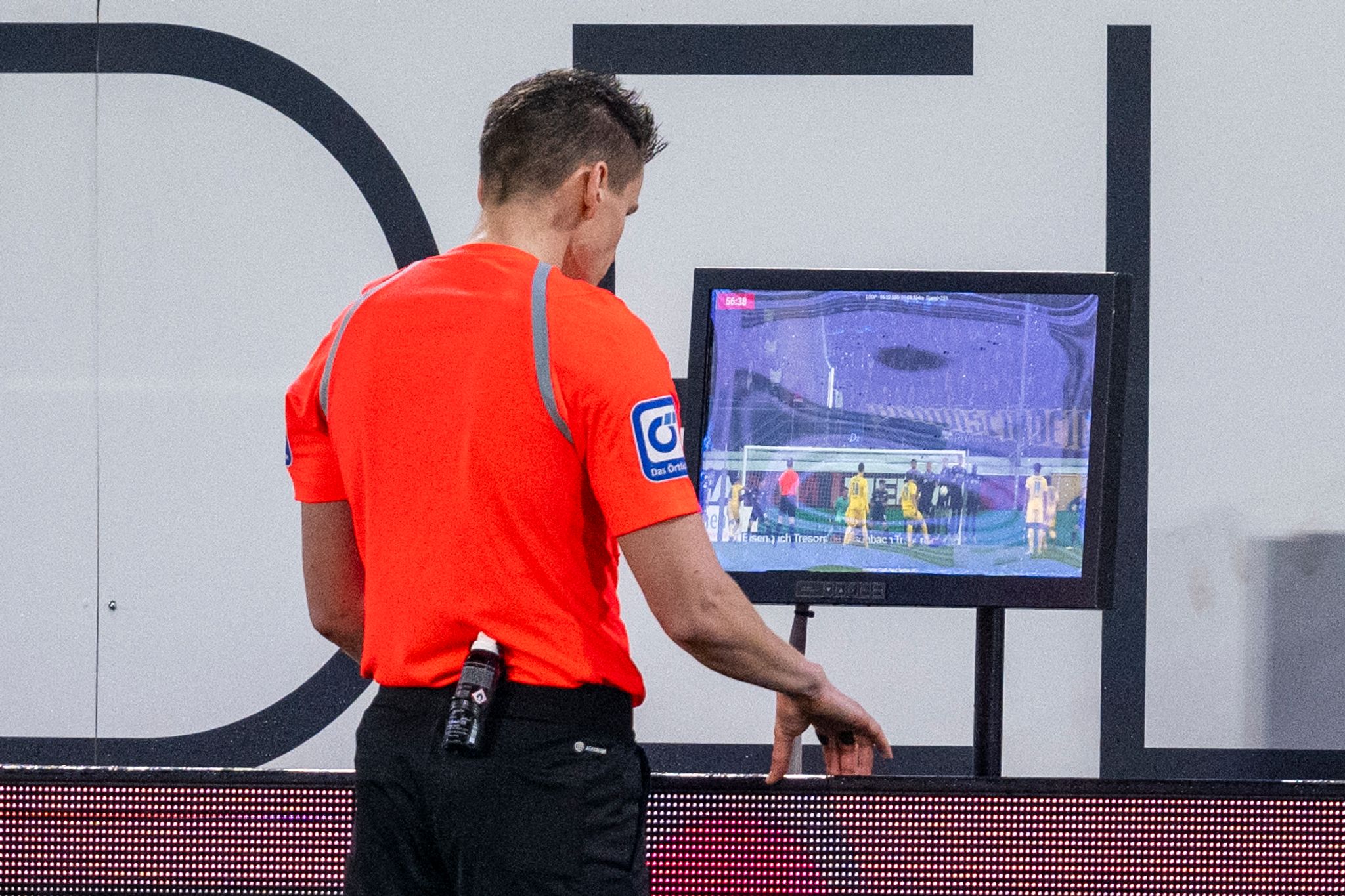 Schiedsrichter Siebert: VAR hat Fußball fairer gemacht