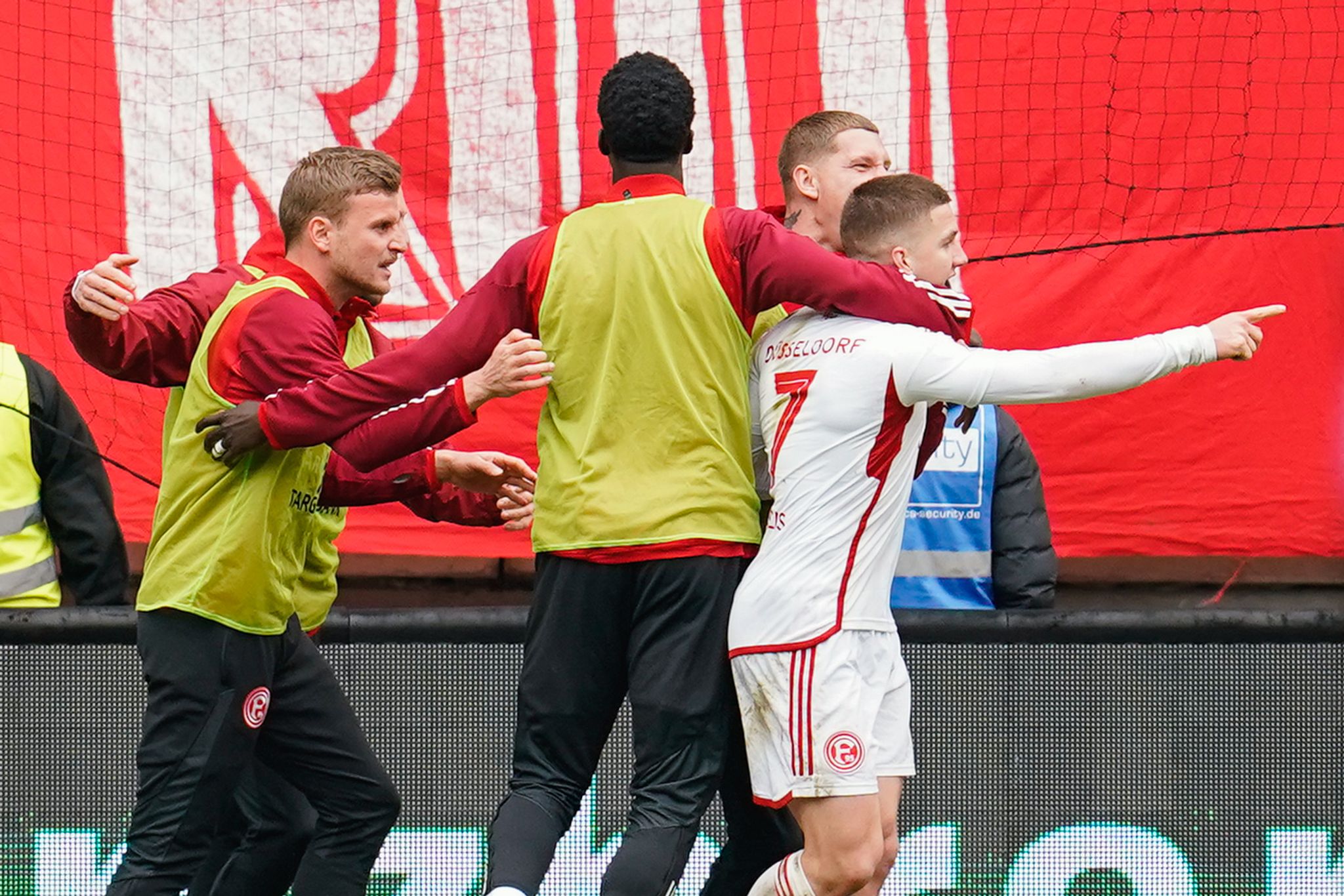 Düsseldorf verdirbt Lauterns Pokal-Generalprobe