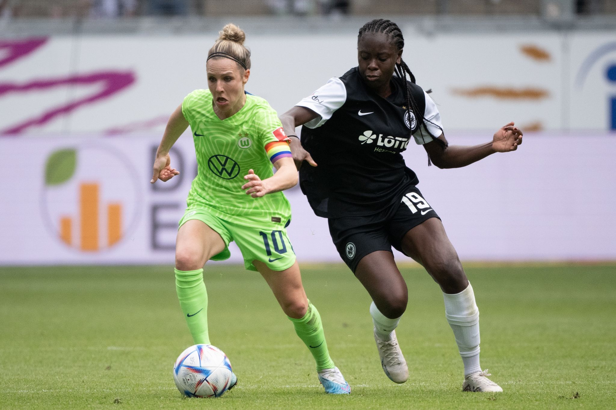 Svenja Huth vor Vertragsverlängerung in Wolfsburg