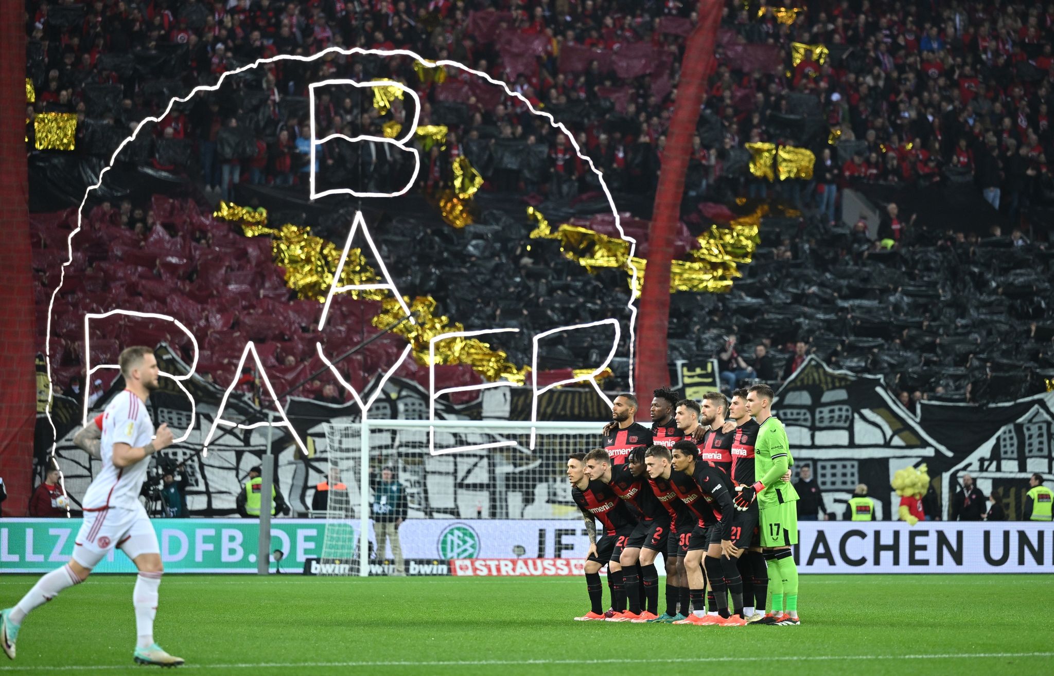 «Erlebnispark BayArena»: Thioune will zurück