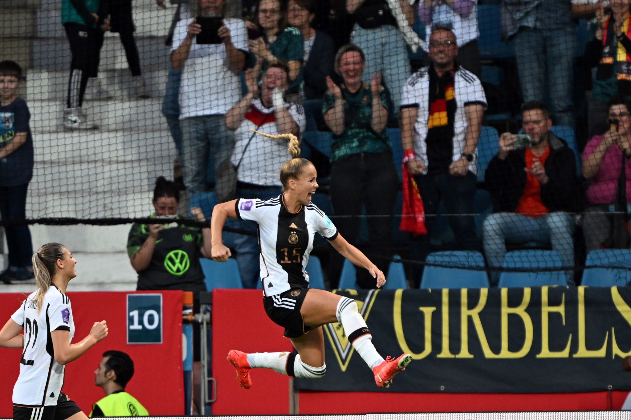 Neue DFB-Kapitänin Gwinn will sich nicht wegducken