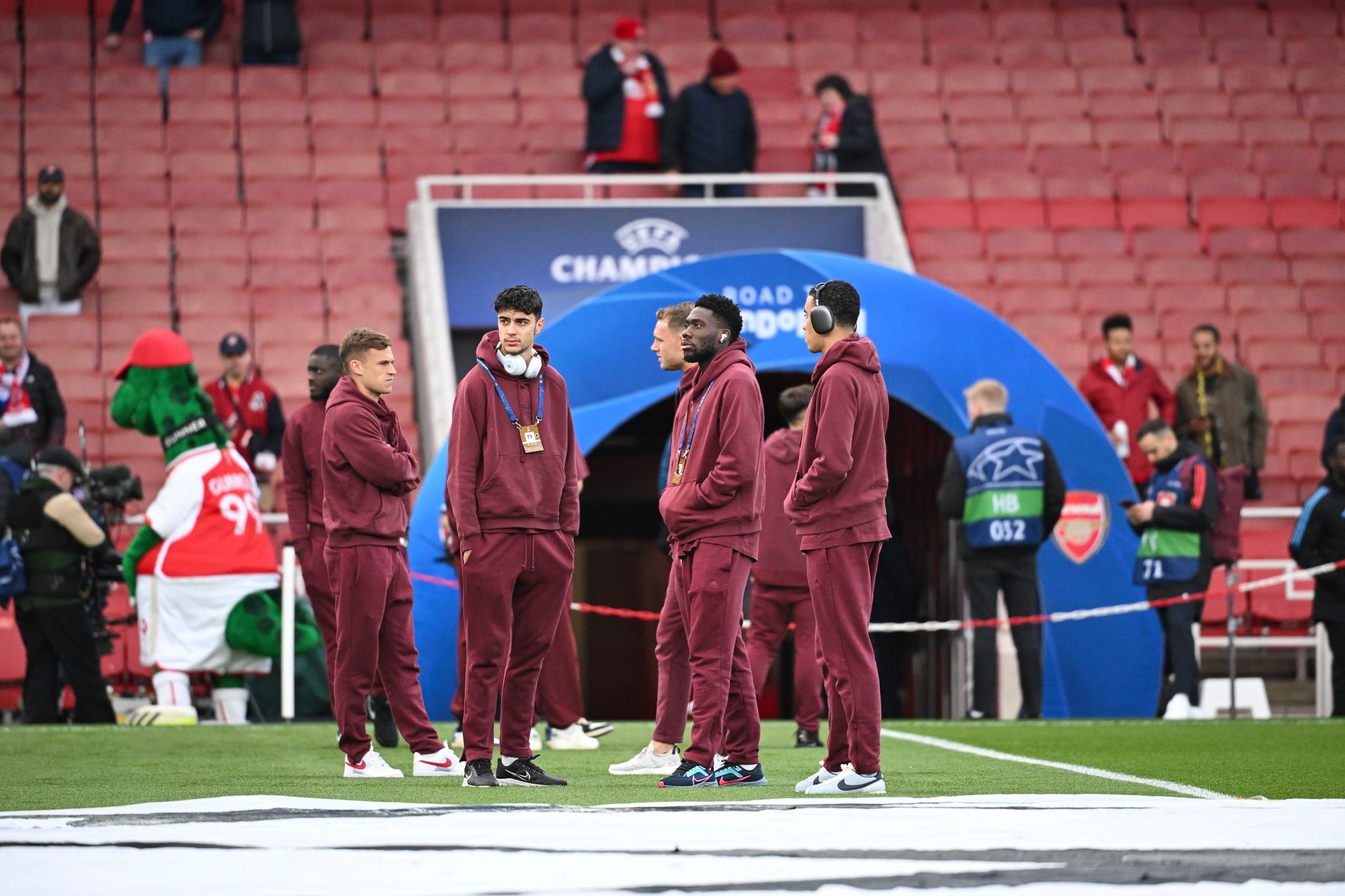 FCB mit Neuer, Sané und Gnabry – Havertz startet bei Arsenal