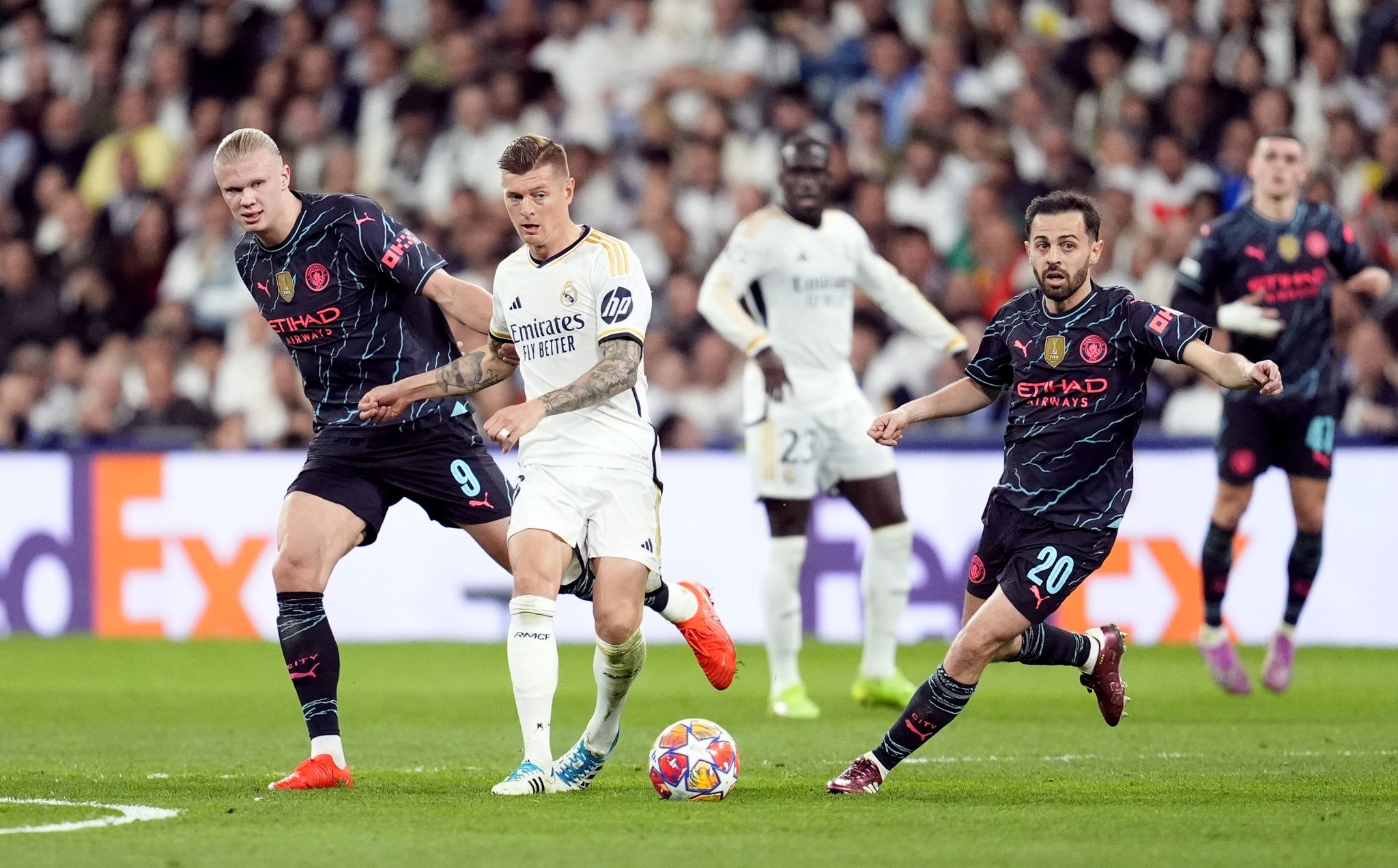 Wunderbares Fußball-Chaos in Madrid