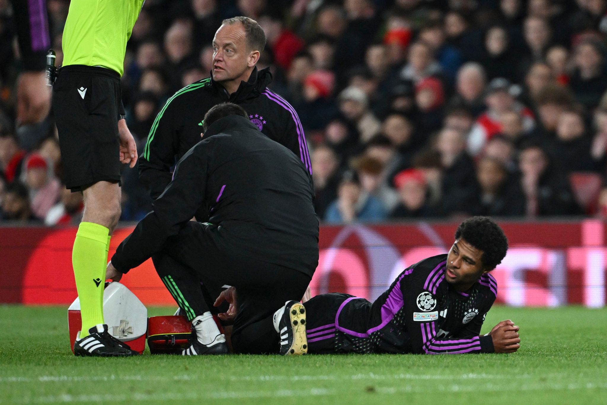 Nationalspieler Gnabry beim 2:2 in London verletzt
