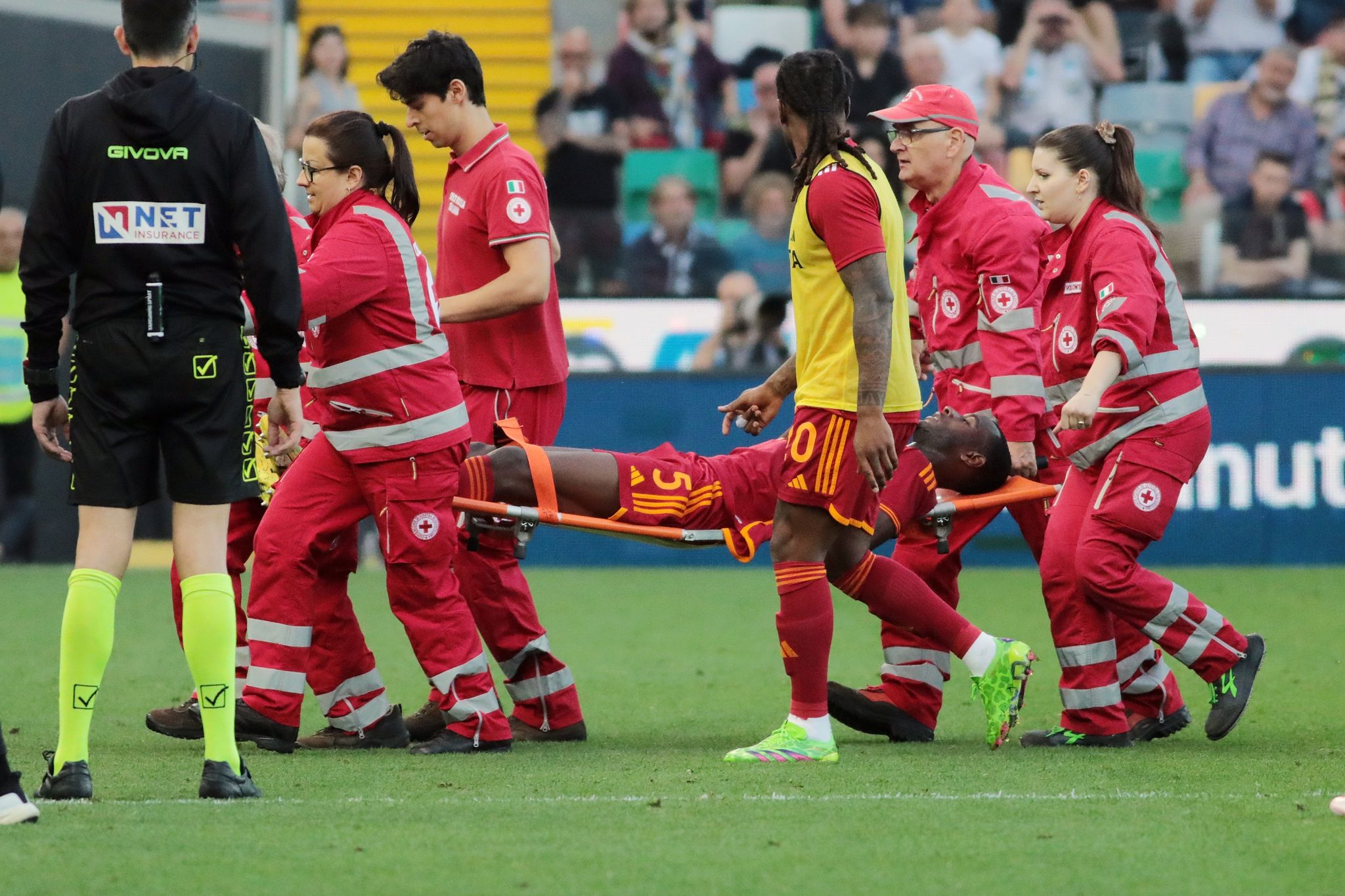 Ex-Eintracht-Spieler N’Dicka aus Krankenhaus entlassen