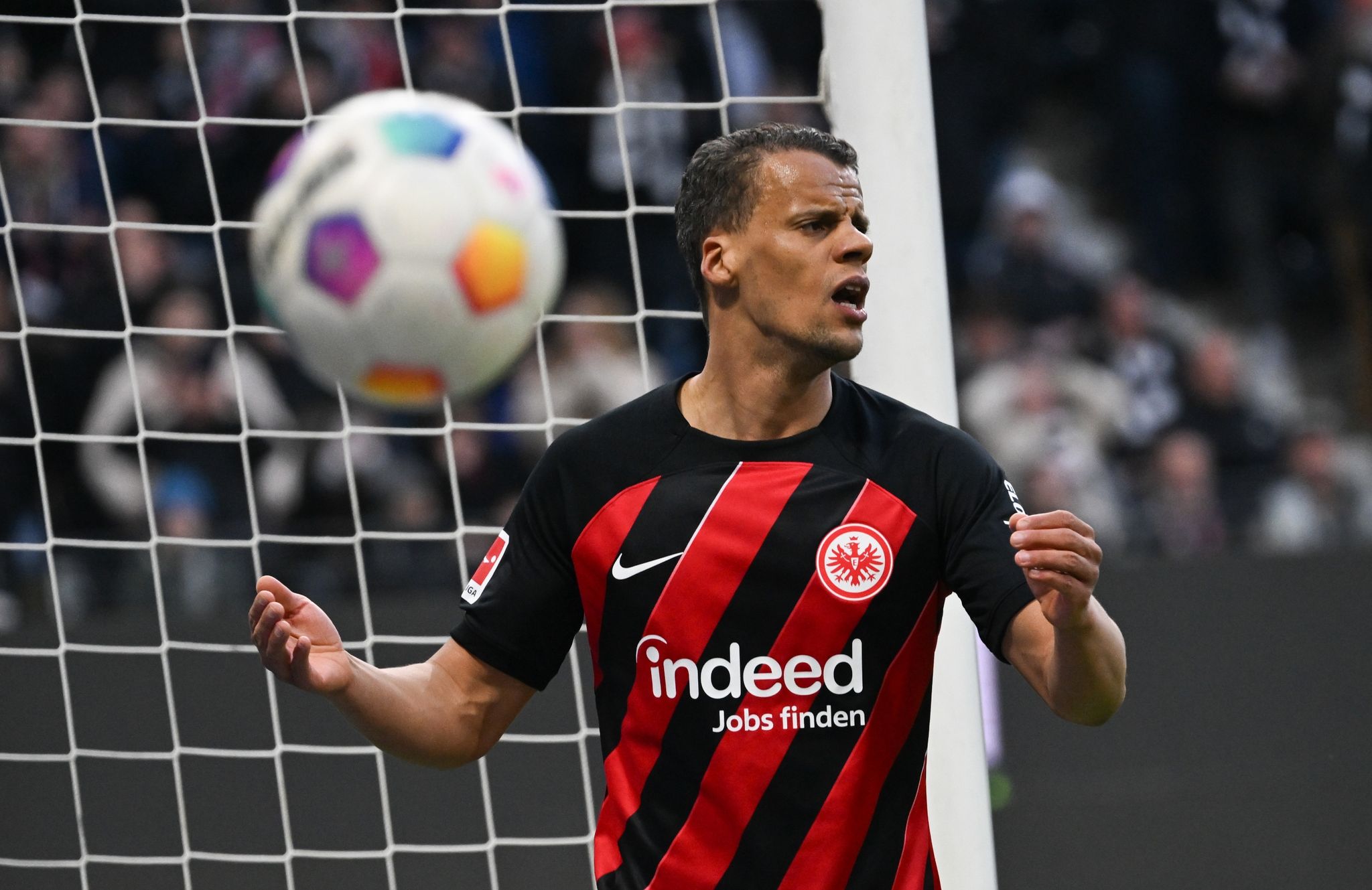 Eintracht Frankfurt verlängert mit Routinier Chandler