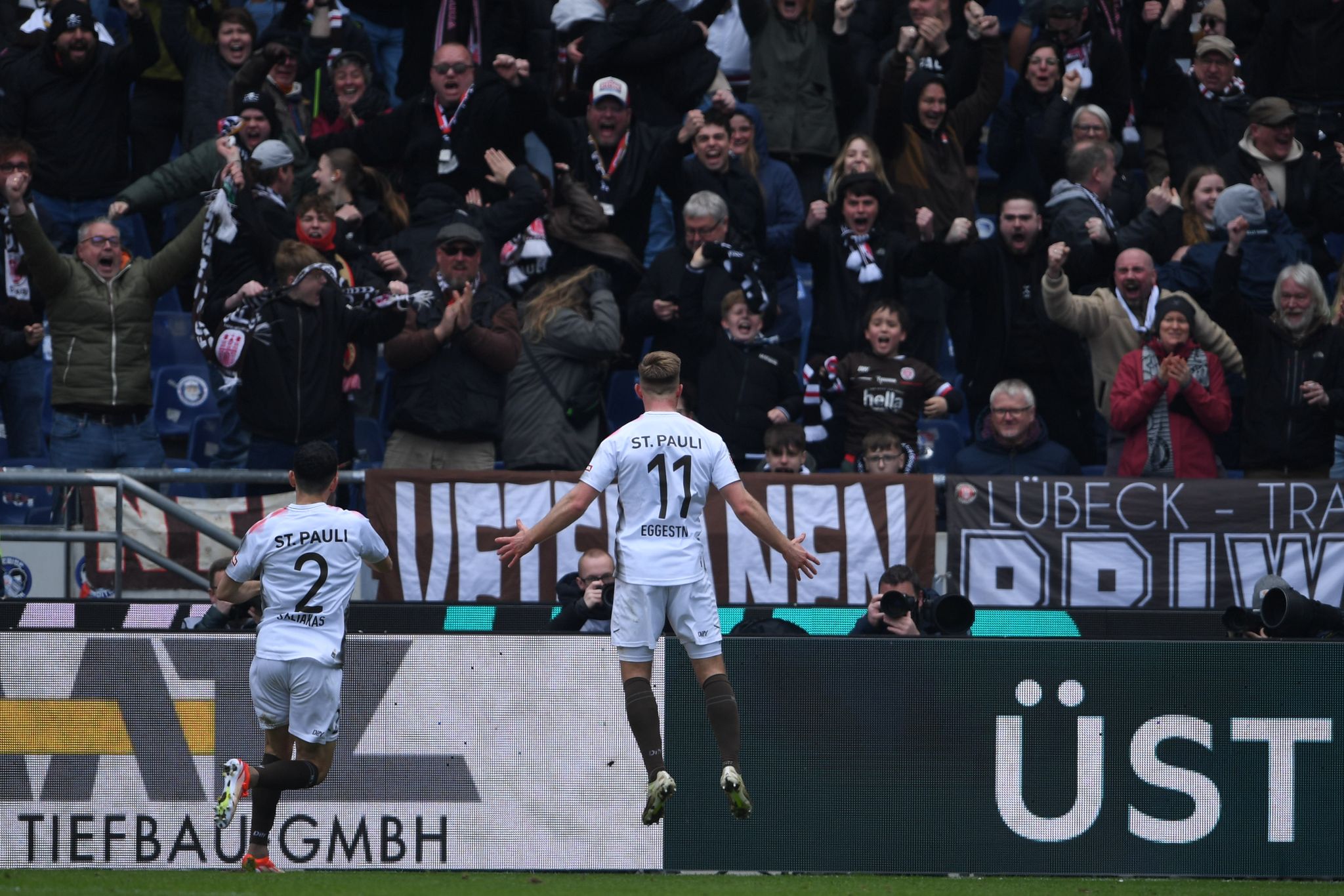 St. Pauli wieder auf Aufstiegskurs – KSC schlägt Hertha