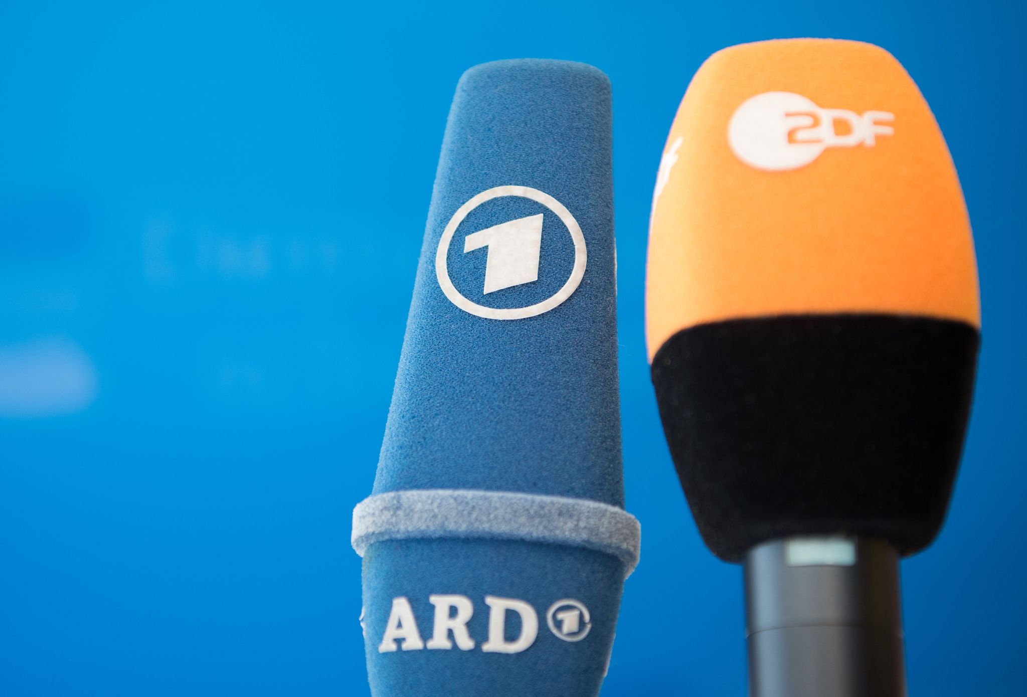Fußball-EM: ARD und ZDF setzen auf bekanntes Personal