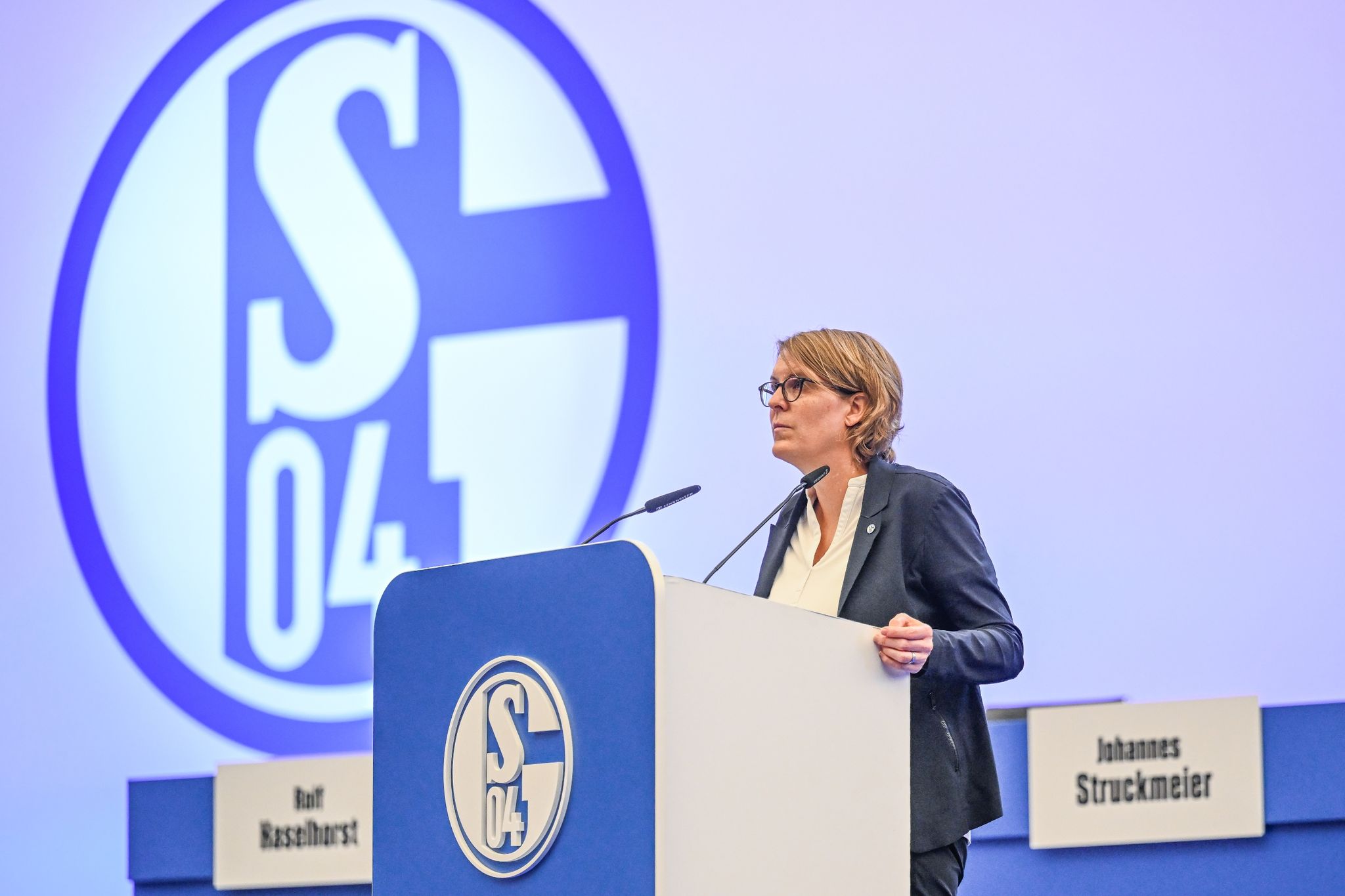 Schalke erhält die Lizenz für 3. Liga nur unter Vorbehalt