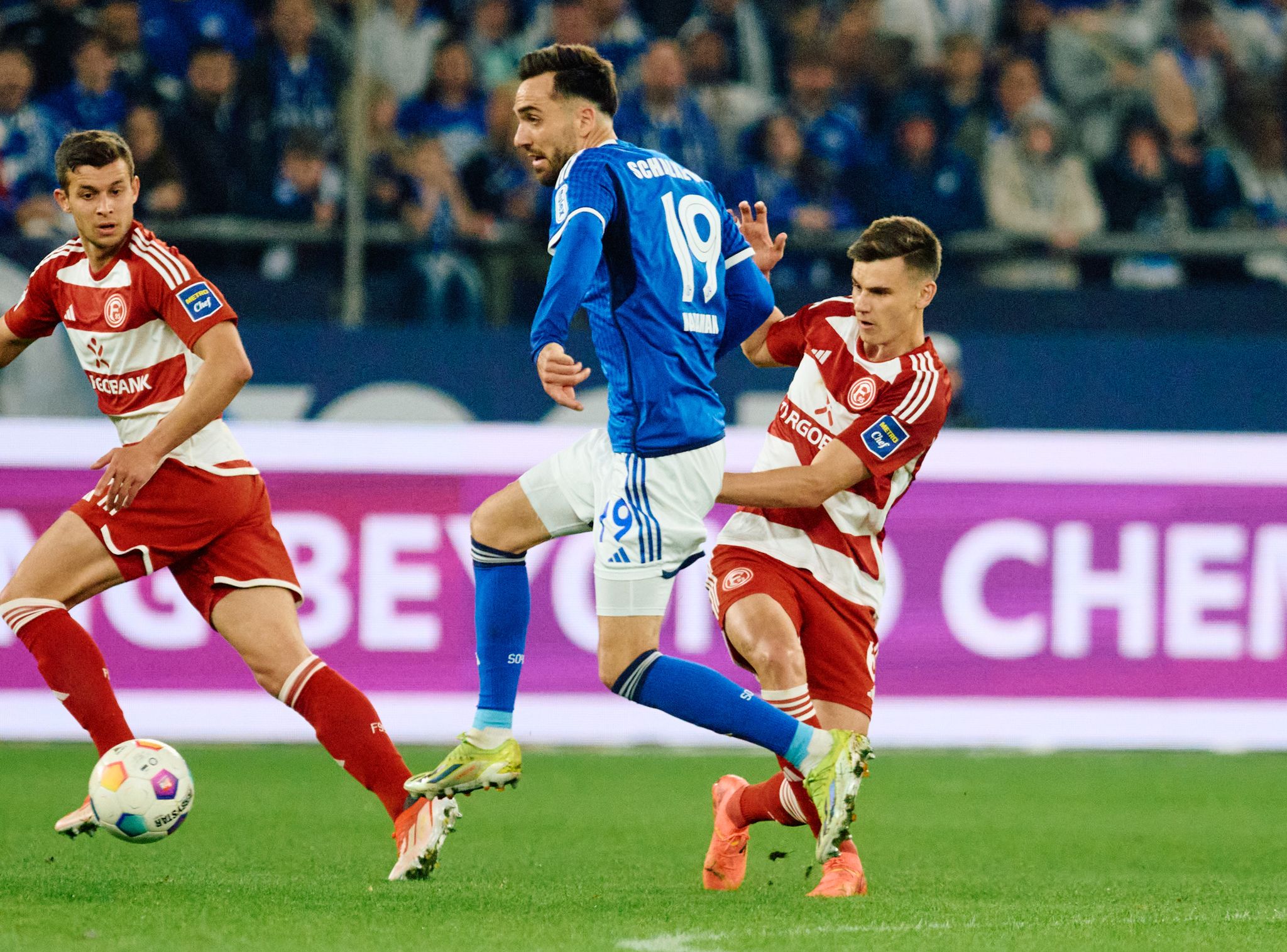 Fortuna Düsseldorf lässt Punkte auf Schalke liegen