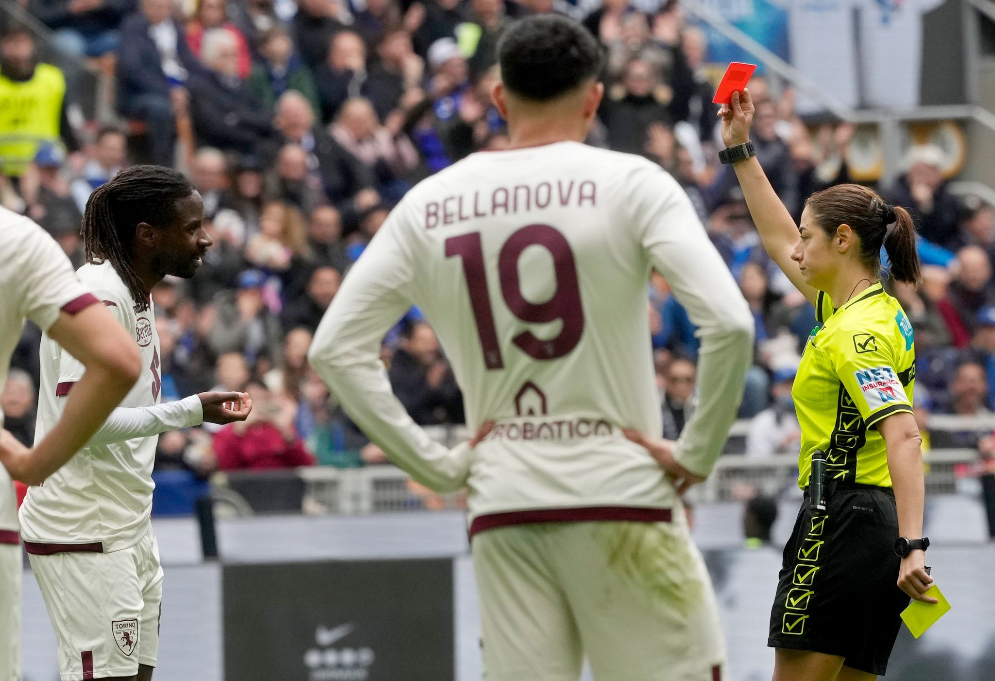 Erstmals Schiedsrichterinnen-Trio – Inter feiert Titel