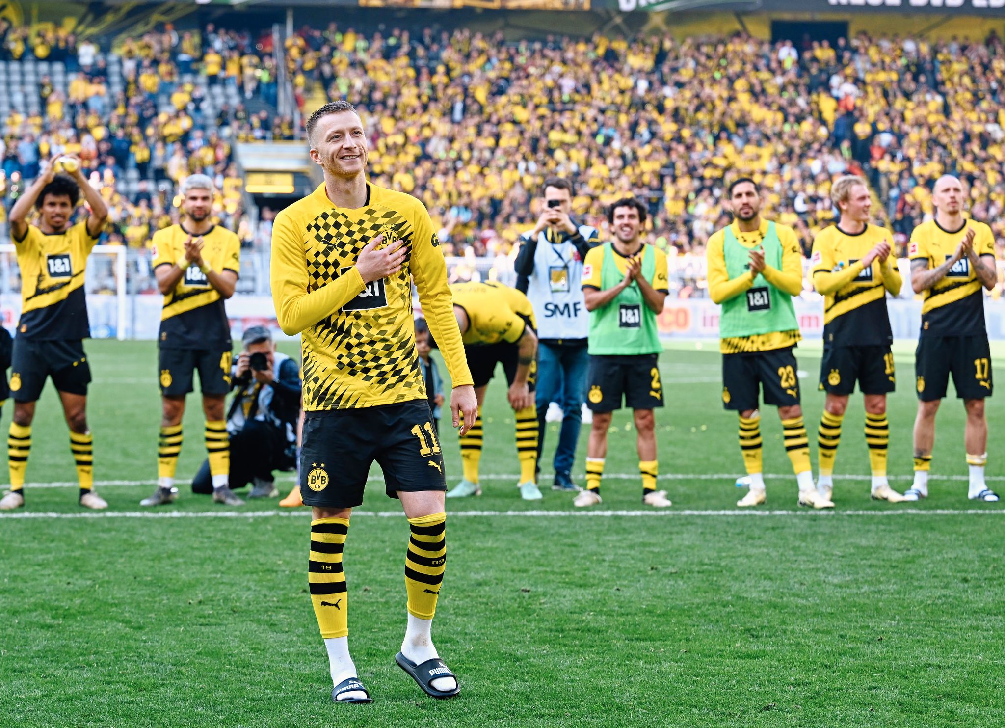 Ikonische Helden-Verehrung für Marco Reus beim BVB