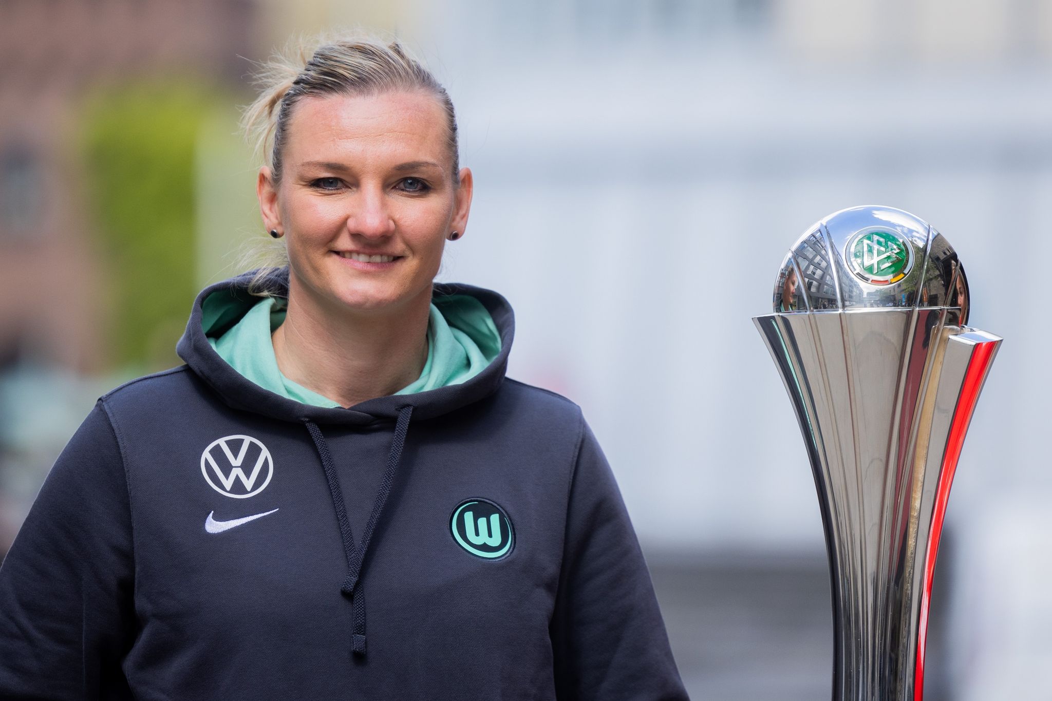 Popp fordert Entwicklung beim VfL Wolfsburg