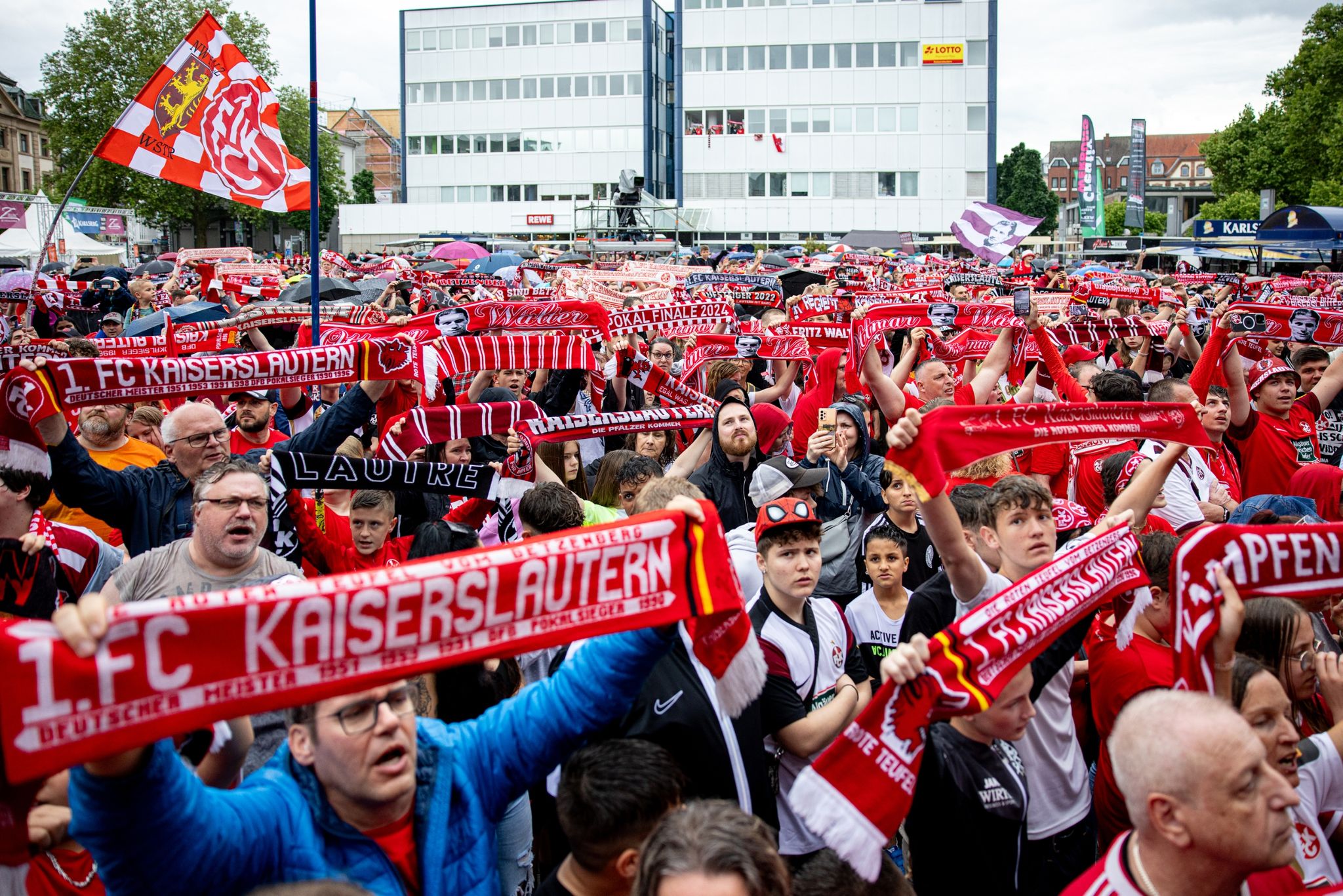 Kaiserslautern bei Fritz-Walter-Wetter empfangen