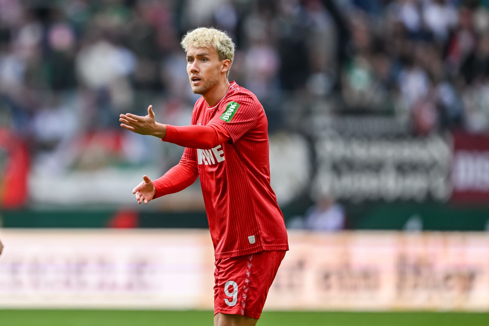 Waldschmidt bleibt beim Absteiger 1. FC Köln