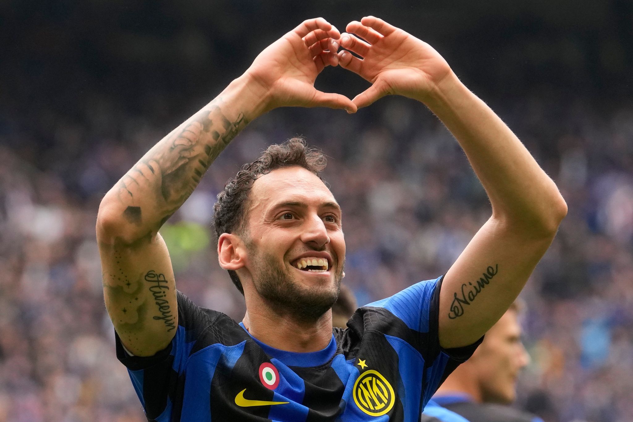 Medien: Calhanoglu für Bayern nur mit XXL-Ablöse zu haben