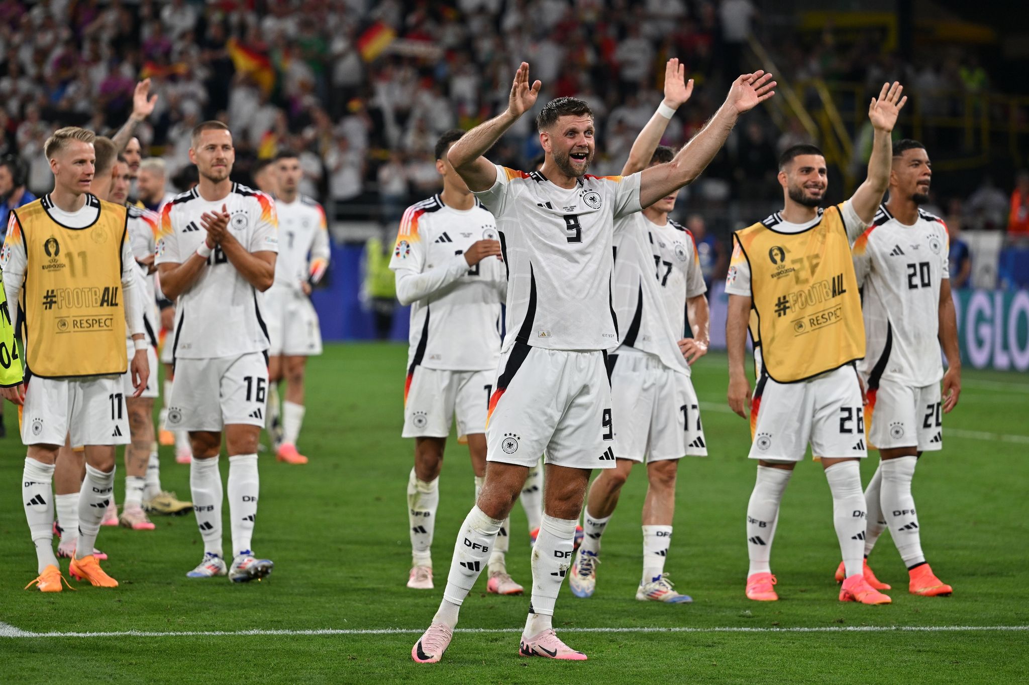 «Tapferes Danish Dynamite» – Die Presse zum deutschen Sieg