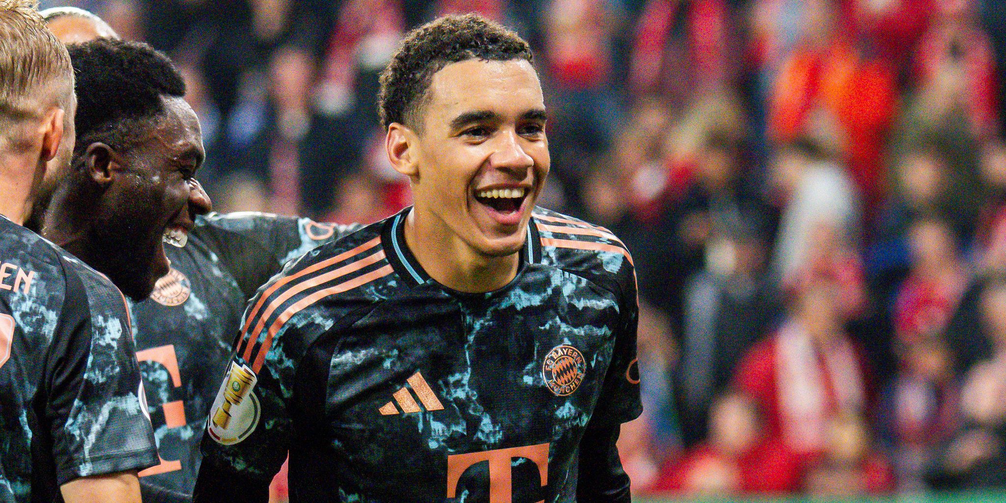 FC Bayern verlängert Vertrag mit Musiala bis 2030 FC Bayern verlängert Vertrag mit Musiala bis 2030