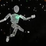 Großer Diego-Abschied: XXL-Puppe stellt 62-Meter-Tor nach