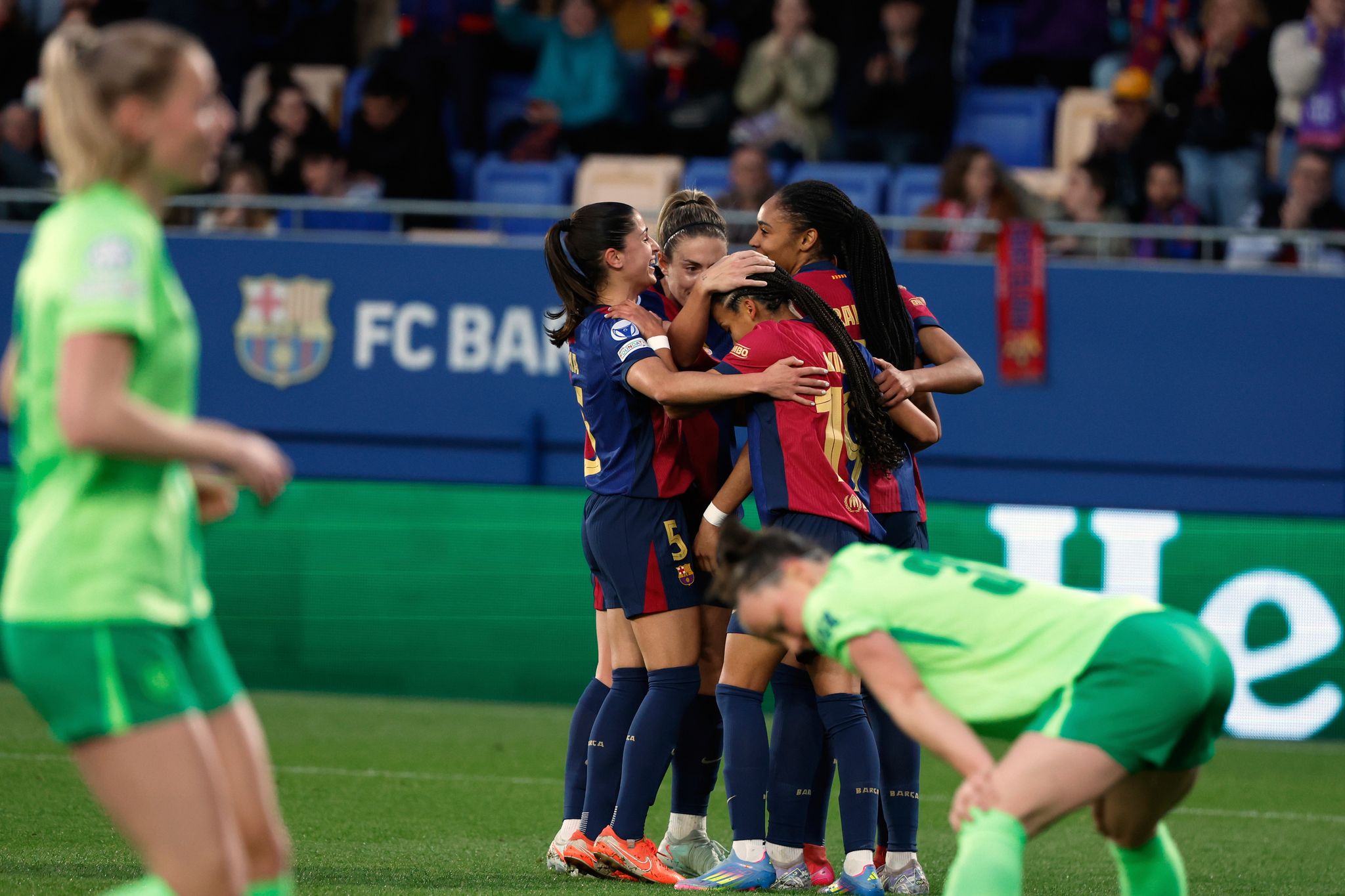 VfL Wolfsburg scheidet nach Debakel beim FC Barcelona aus