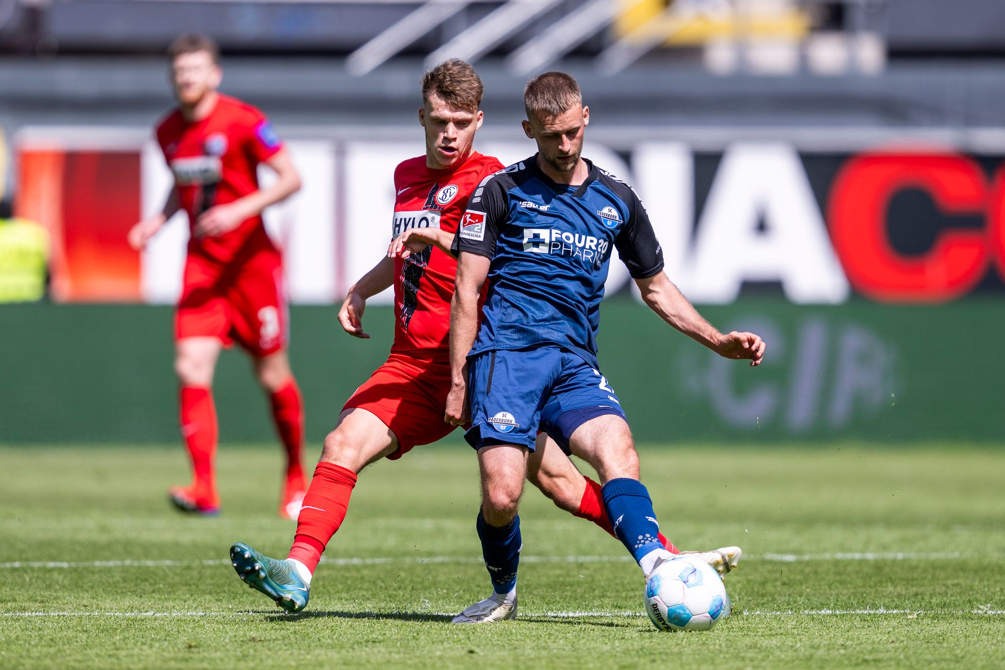 Le Joncour rettet Elversberg ein 1:1 in Paderborn