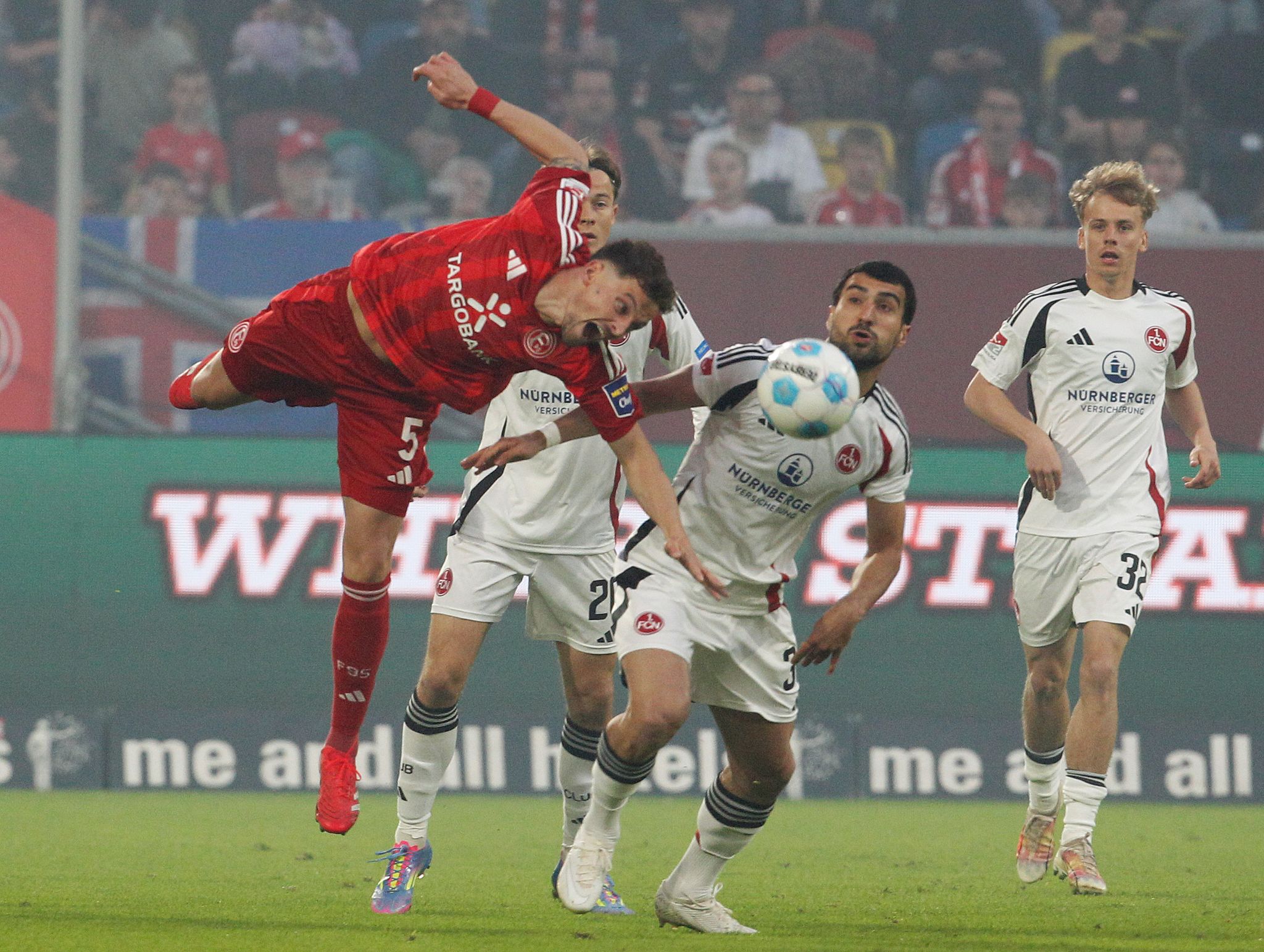 3:3 nach 0:3: Düsseldorf rettet Punkt gegen Nürnberg