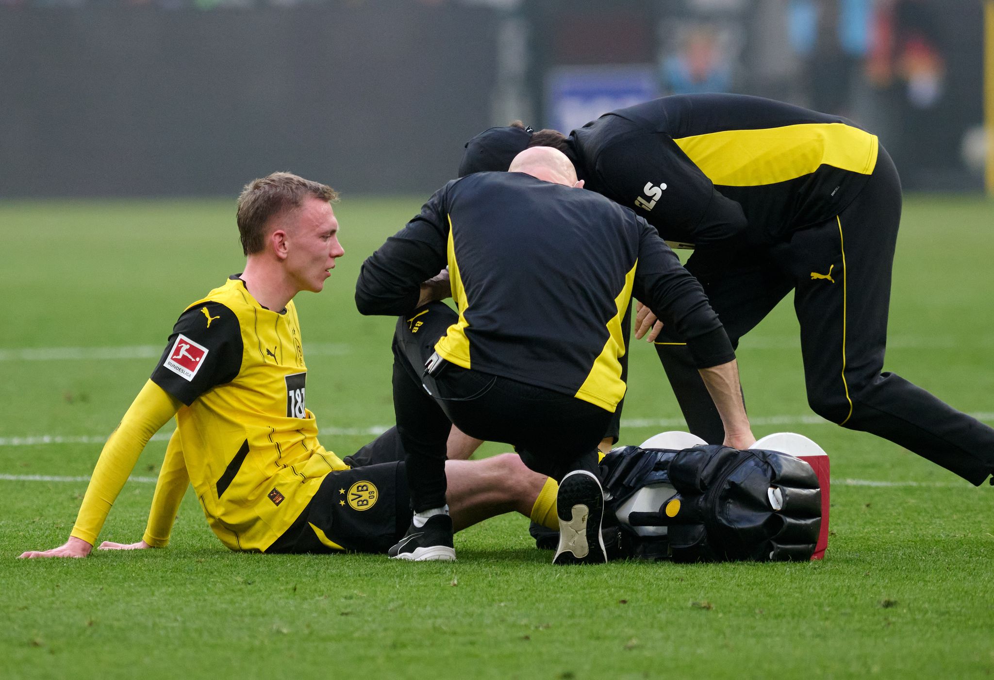 Borussia Dortmund bangt nach Sieg um Stürmer Beier