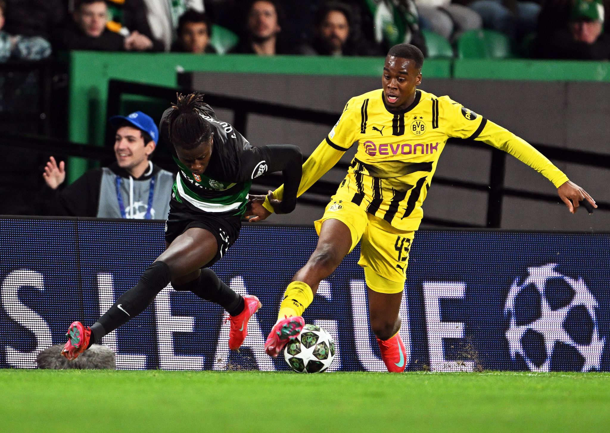 Medien: Jamie Gittens will Dortmund im Sommer verlassen
