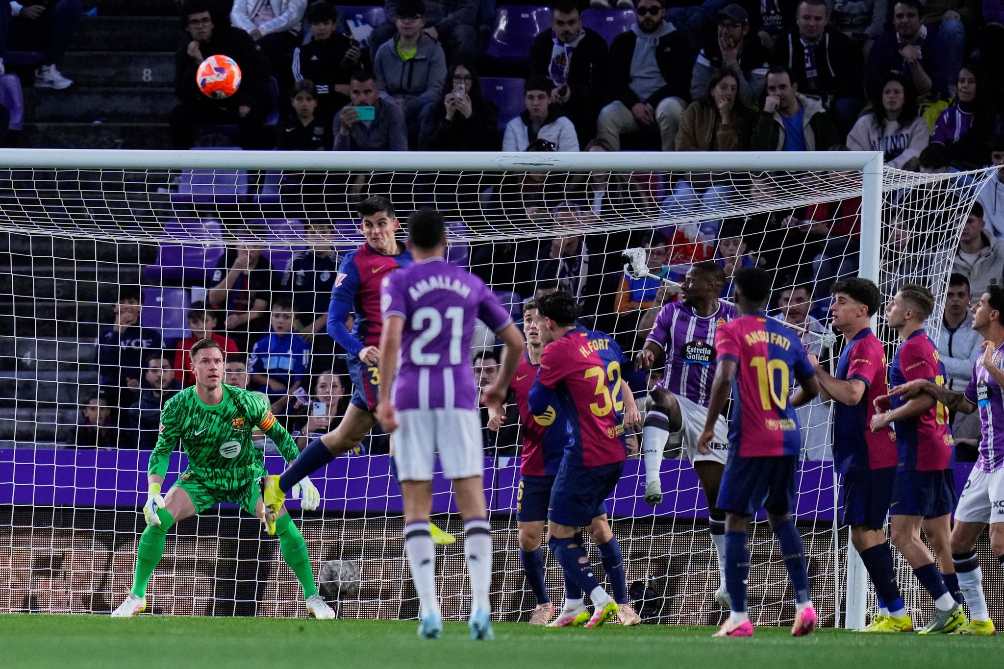 Ter Stegen muss nach Comeback wieder auf die Barça-Bank