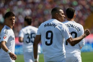 Real verschiebt Barças Meisterschaft in der Nachspielzeit