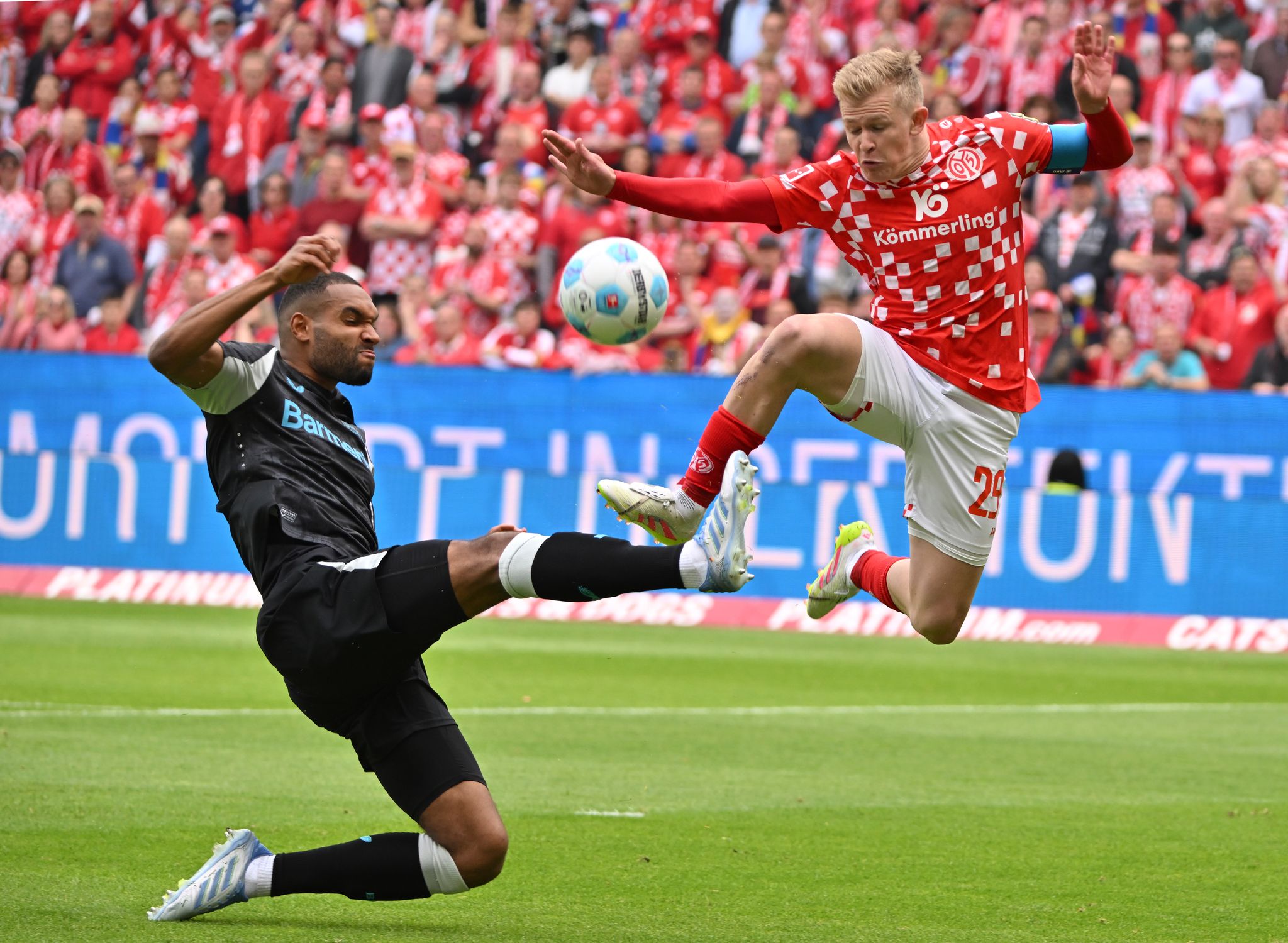 2:2 gegen Bayer: Mainz spielt nach VAR-Wahnsinn europäisch