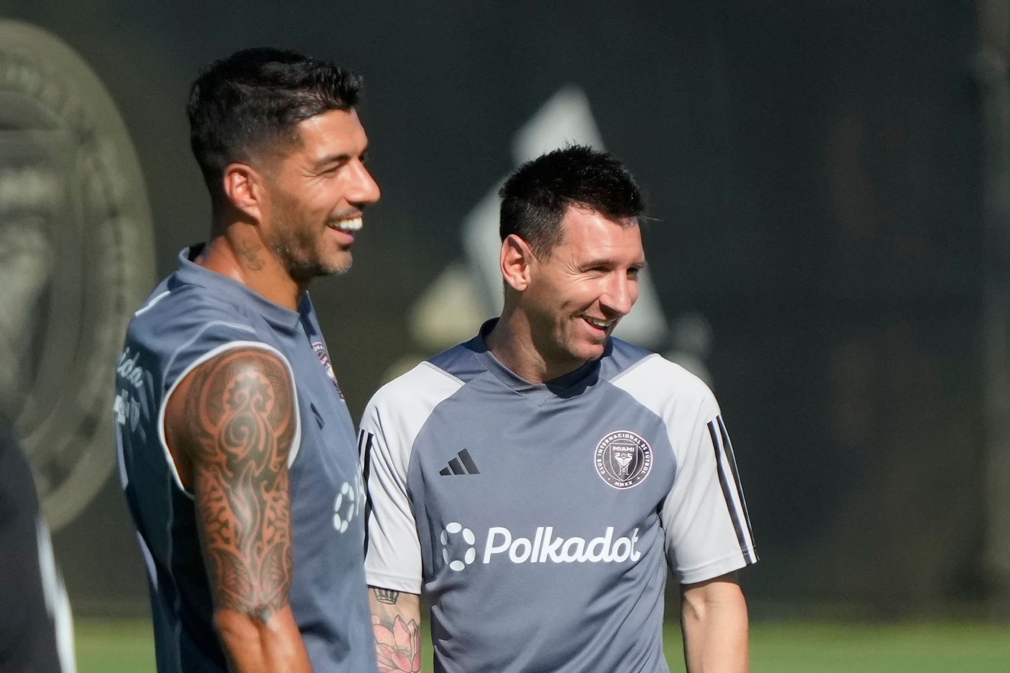Messi steigt bei Club von Suárez in Uruguay ein