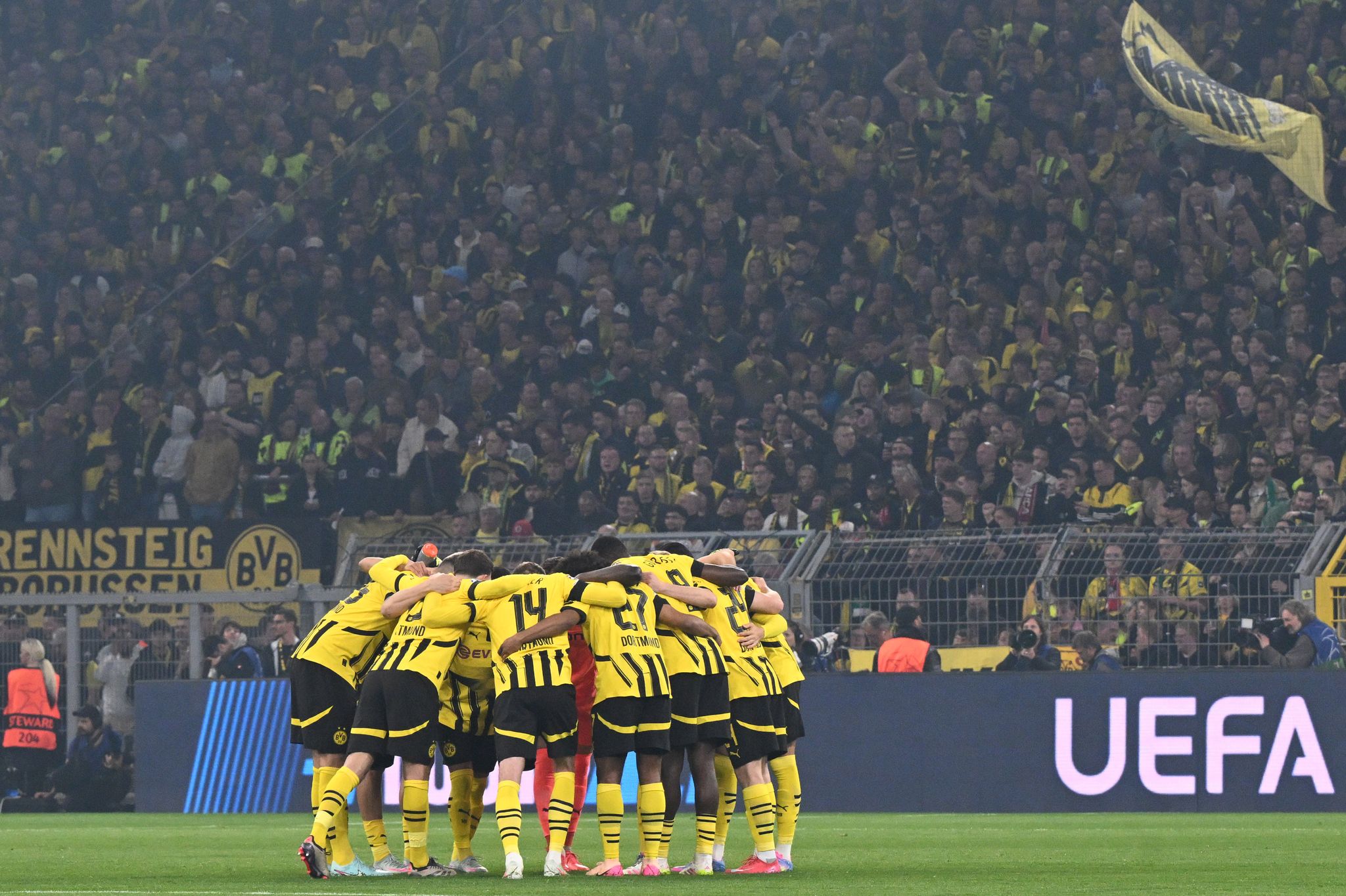 Wer folgt Bayern und Bayer? BVB mit Druck ins Liga-Finale