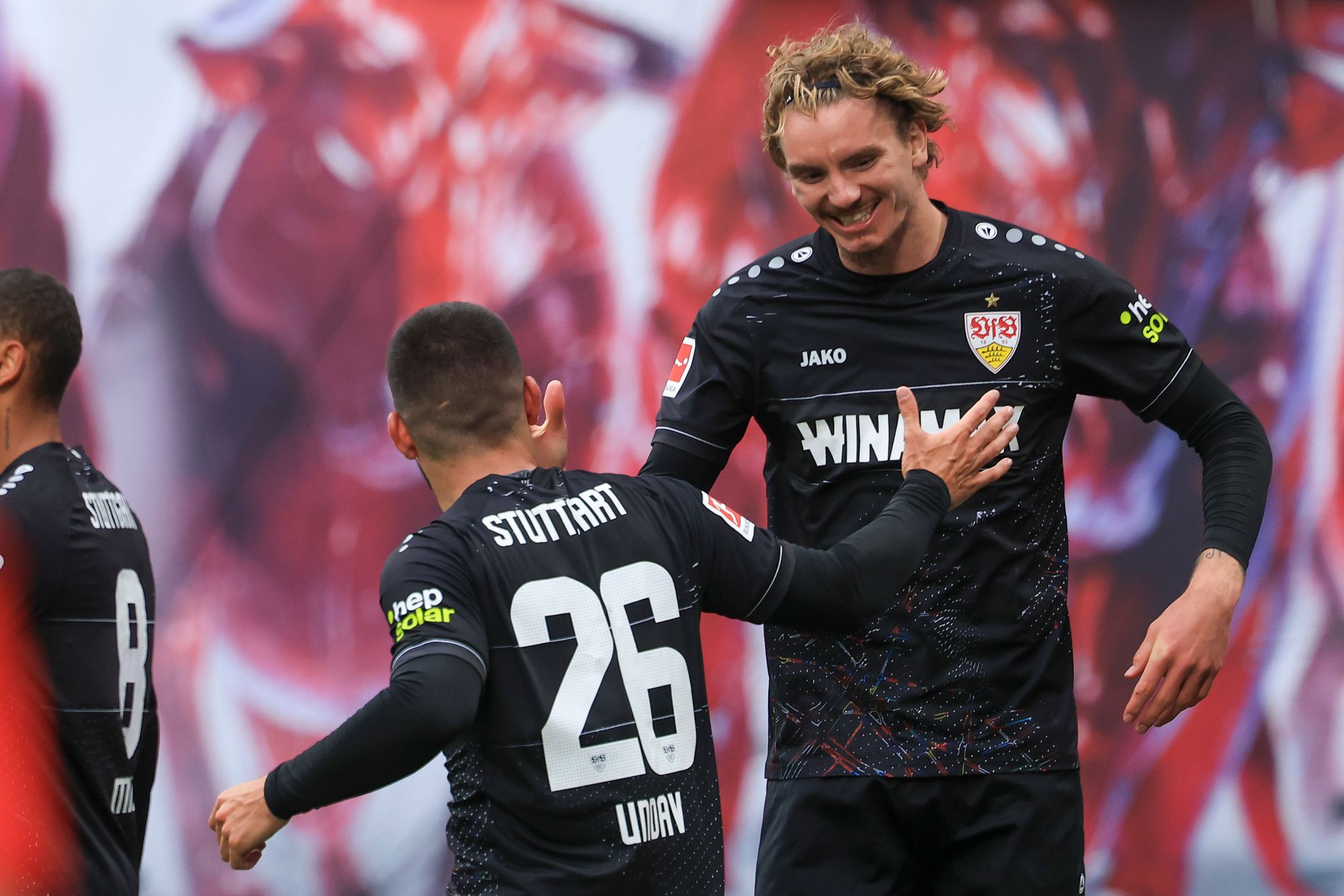 Schwung für Pokalfinale: Stuttgart siegt in Leipzig