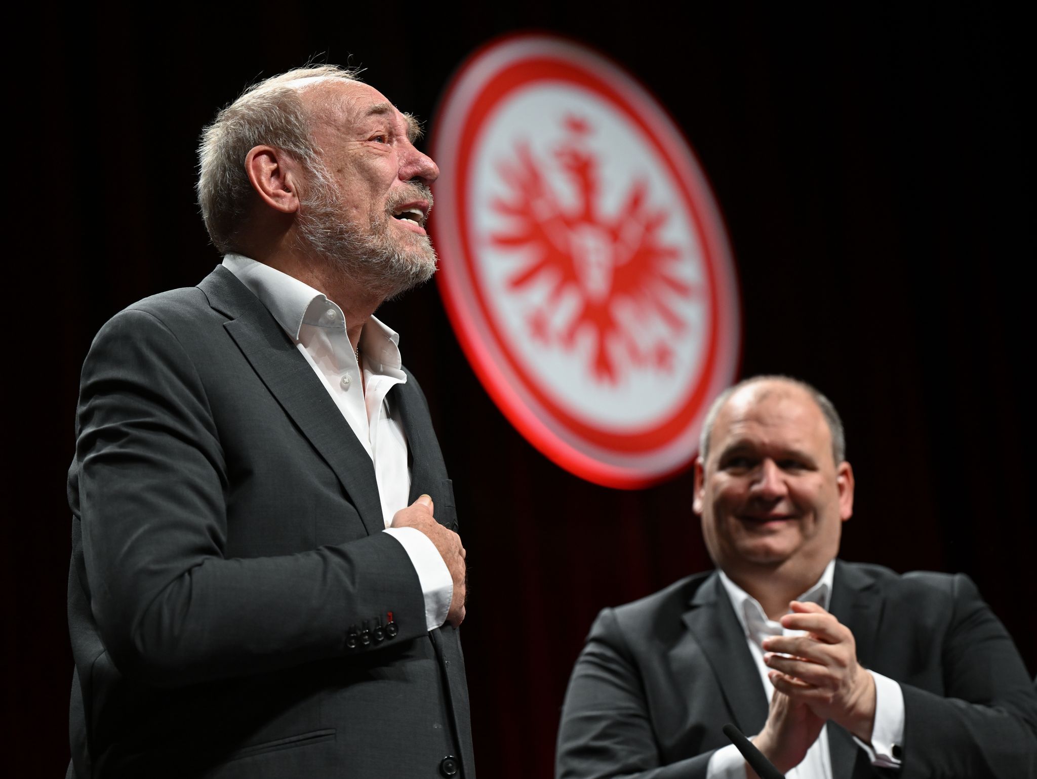 Prostatakrebs: Ex-Eintracht-Präsident Fischer operiert