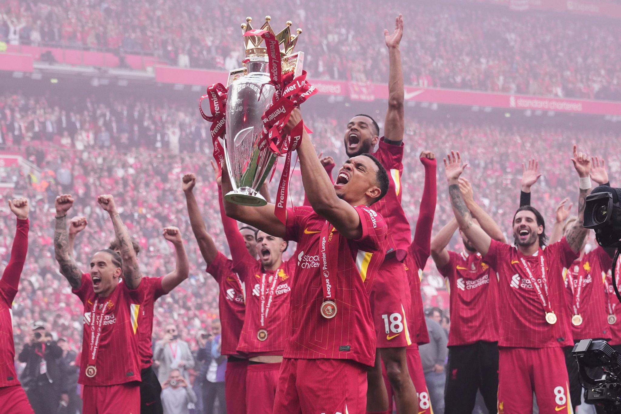 Real holt Liverpools Alexander-Arnold schon für Club-WM