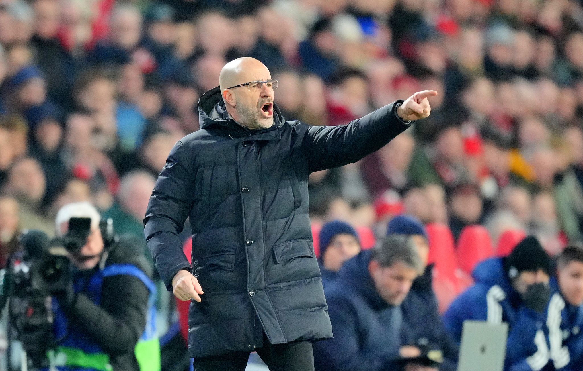 Neun Punkte Rückstand aufgeholt: PSV schnappt Ajax Titel weg