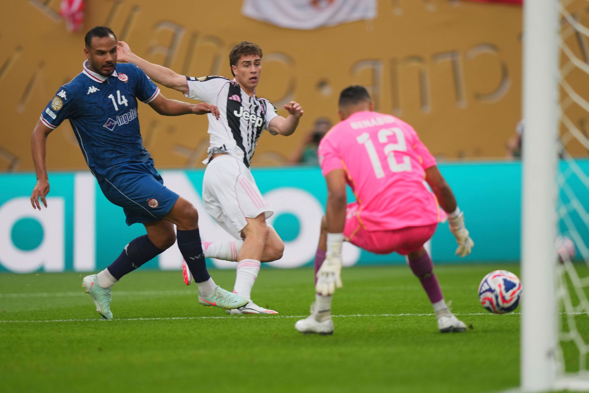 Erster Sieg für Alonso mit Real – Turin im Achtelfinale