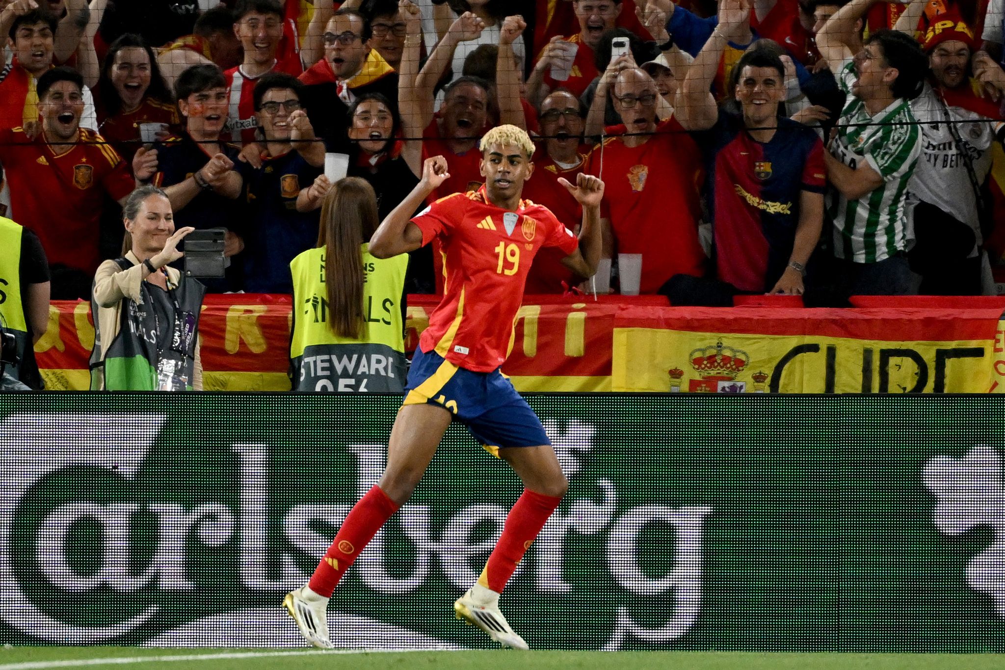 Yamal gegen Ronaldo: Generationen-Duell der Auserwählten