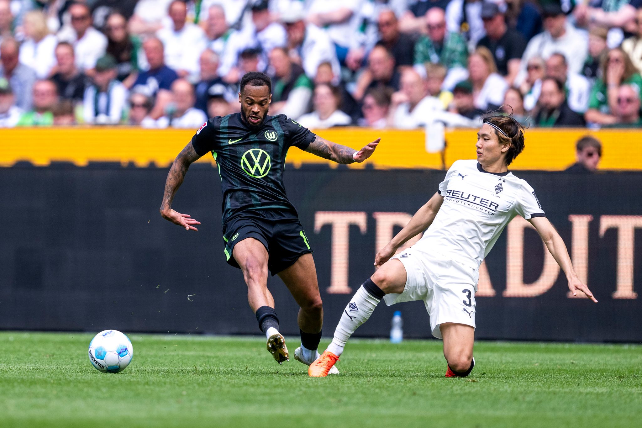 Lukas Nmecha verlässt Wolfsburg in Richtung England