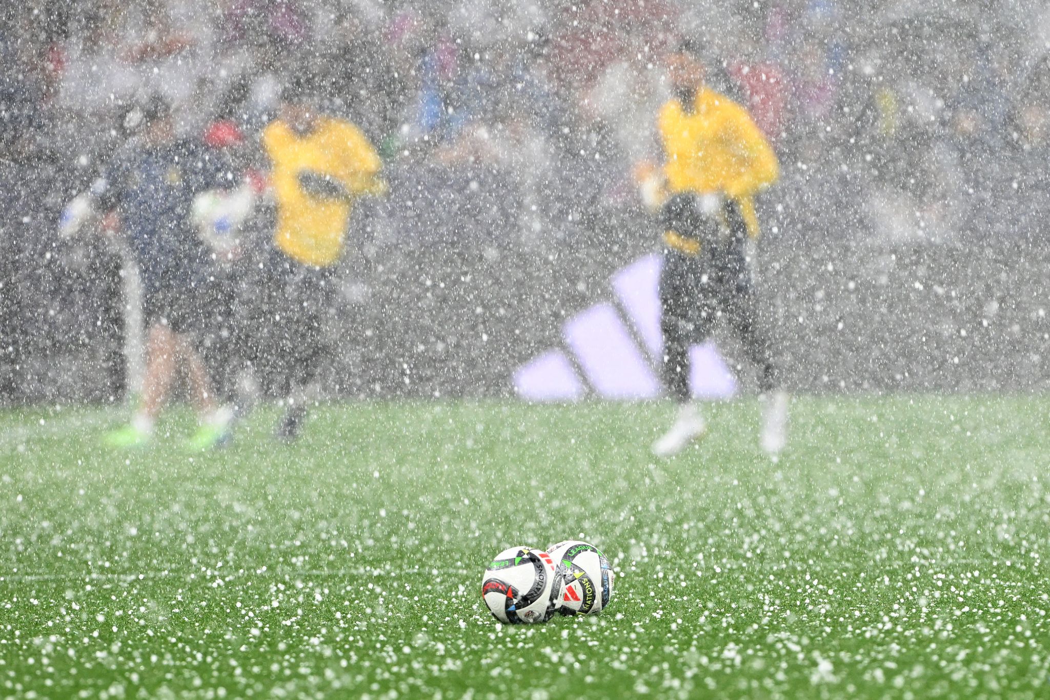 Gewitter mit Hagel: DFB-Spiel gegen Portugal etwas später