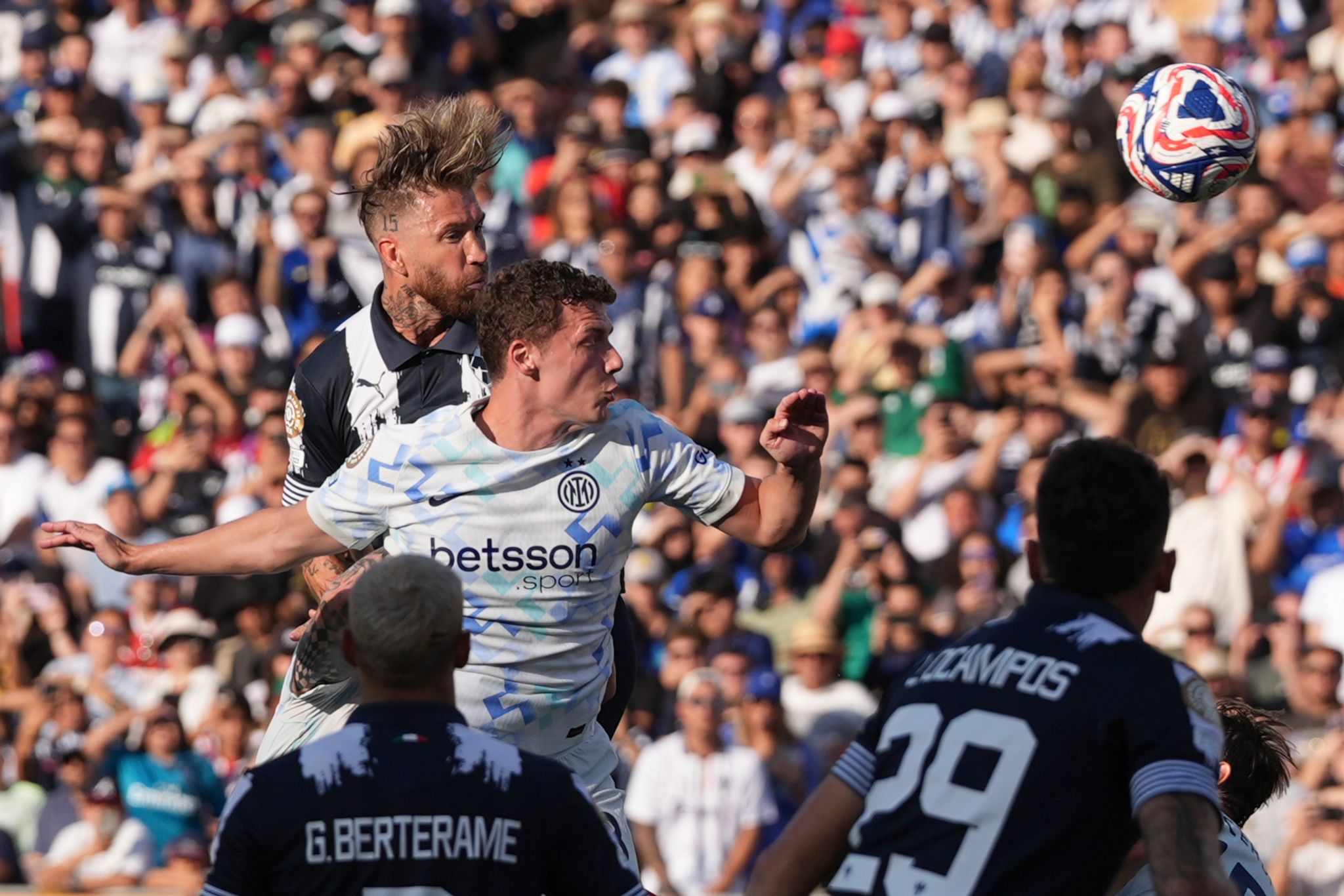 Ramos trifft per Kopf – Spaniens Altstar jubelt bei Club-WM