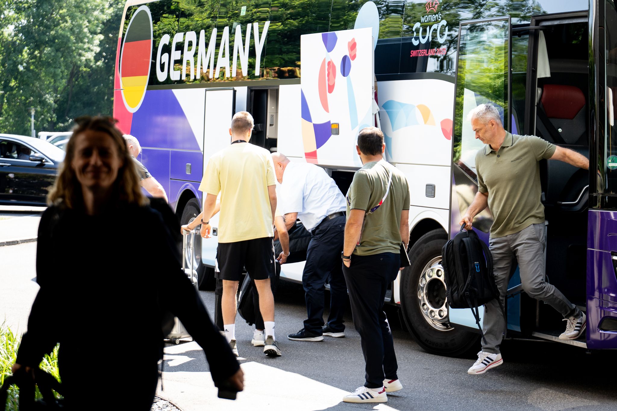Fußballerinnen beziehen Basecamp in Zürich
