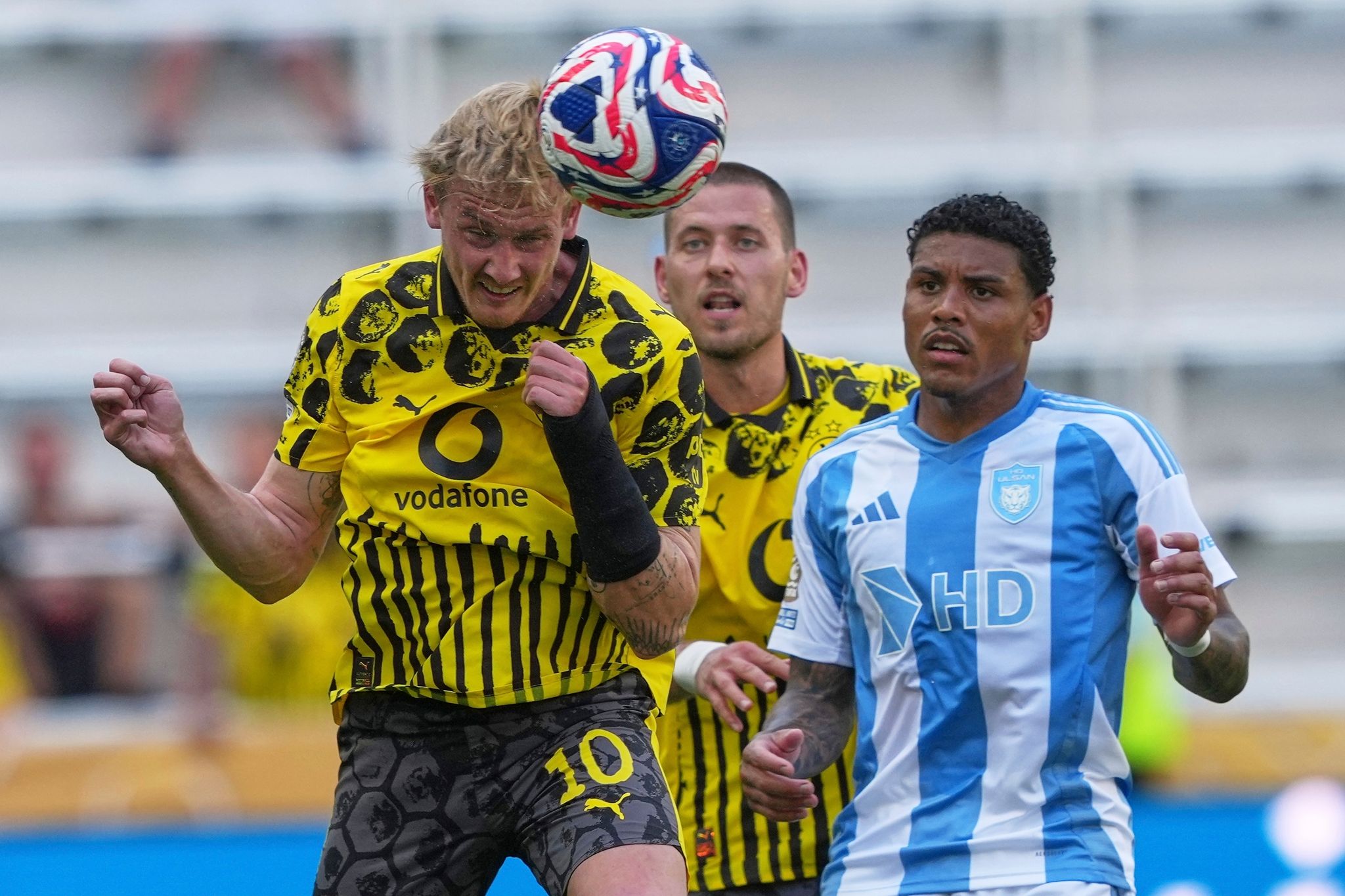 Brandt offenbart: Mit Bruch im Handgelenk bei Club-WM