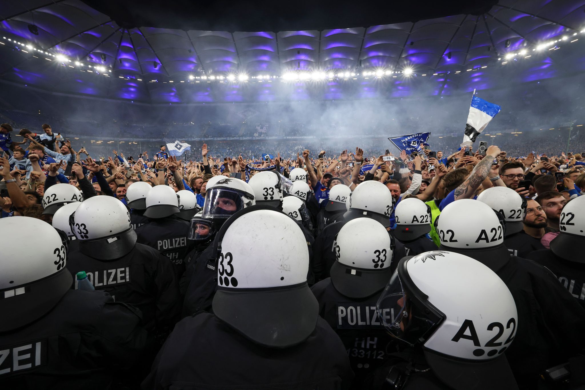 Fanhilfen beklagen harte Polizeieinsätze – GdP widerspricht