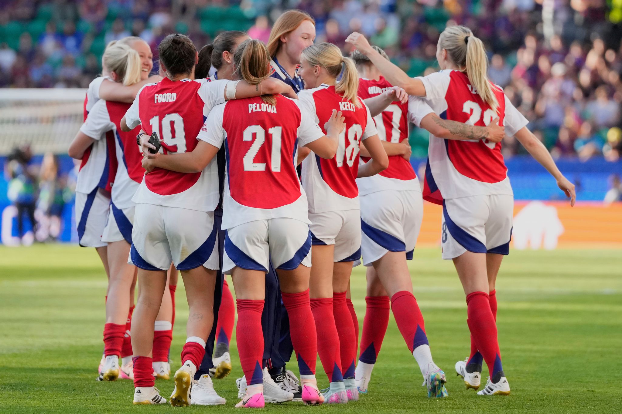 Berichte: Weltrekord-Wechsel im Frauen-Fußball steht bevor