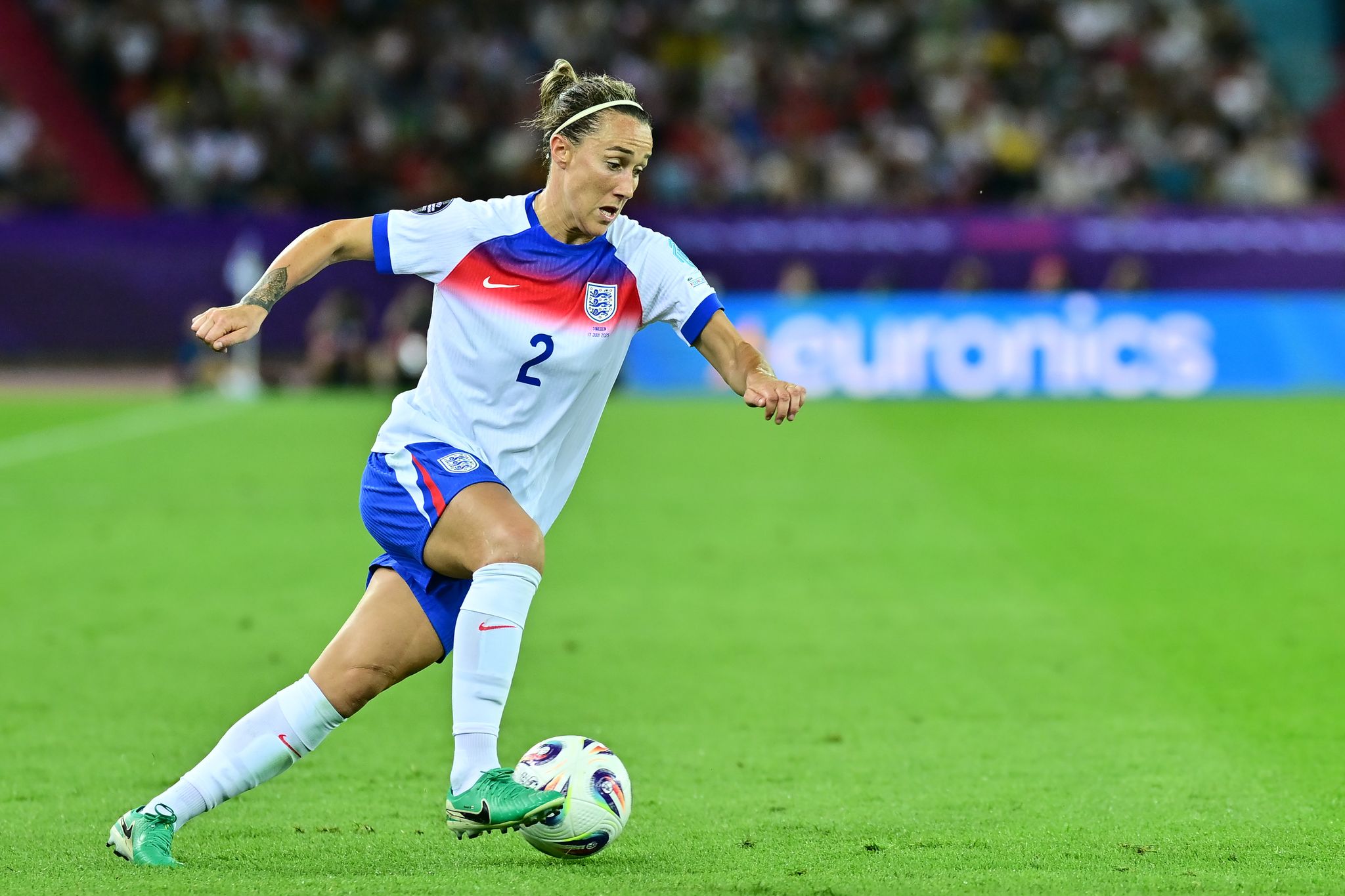 England-Europameisterin Bronze spielte mit Schienbeinbruch