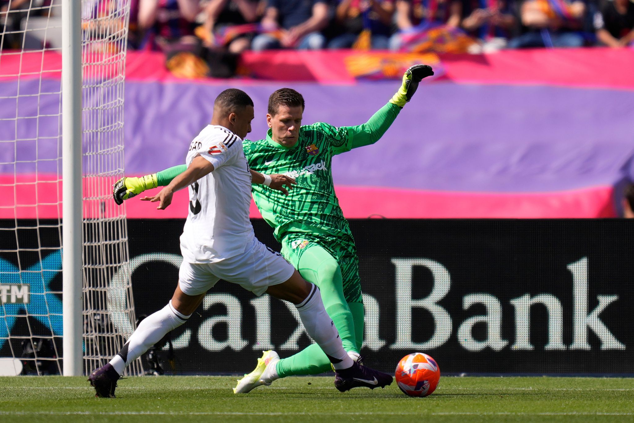 Ter Stegens Zukunft wackelt: Barça verlängert mit Szczesny