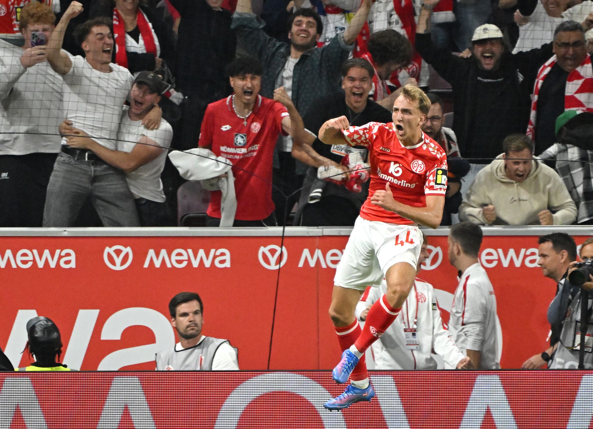 Mit Spektakel und Weiper-Tor: Mainz spielt weiter europäisch